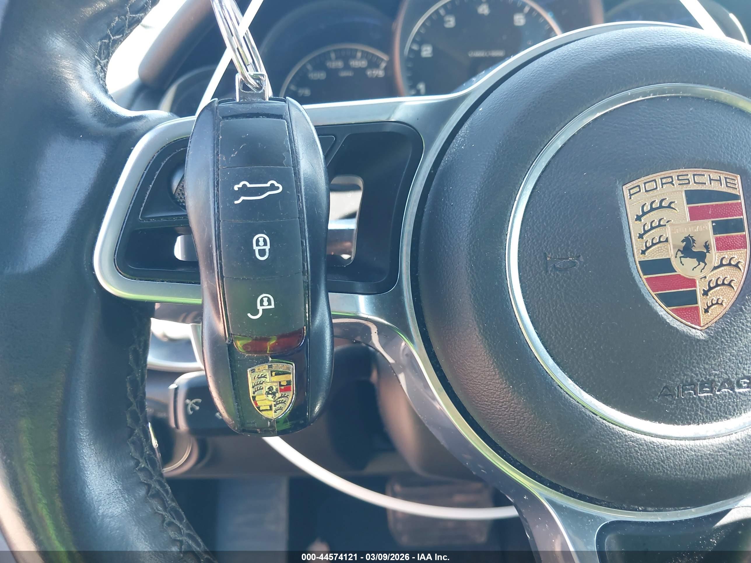 PORSCHE CAYENNE image 11