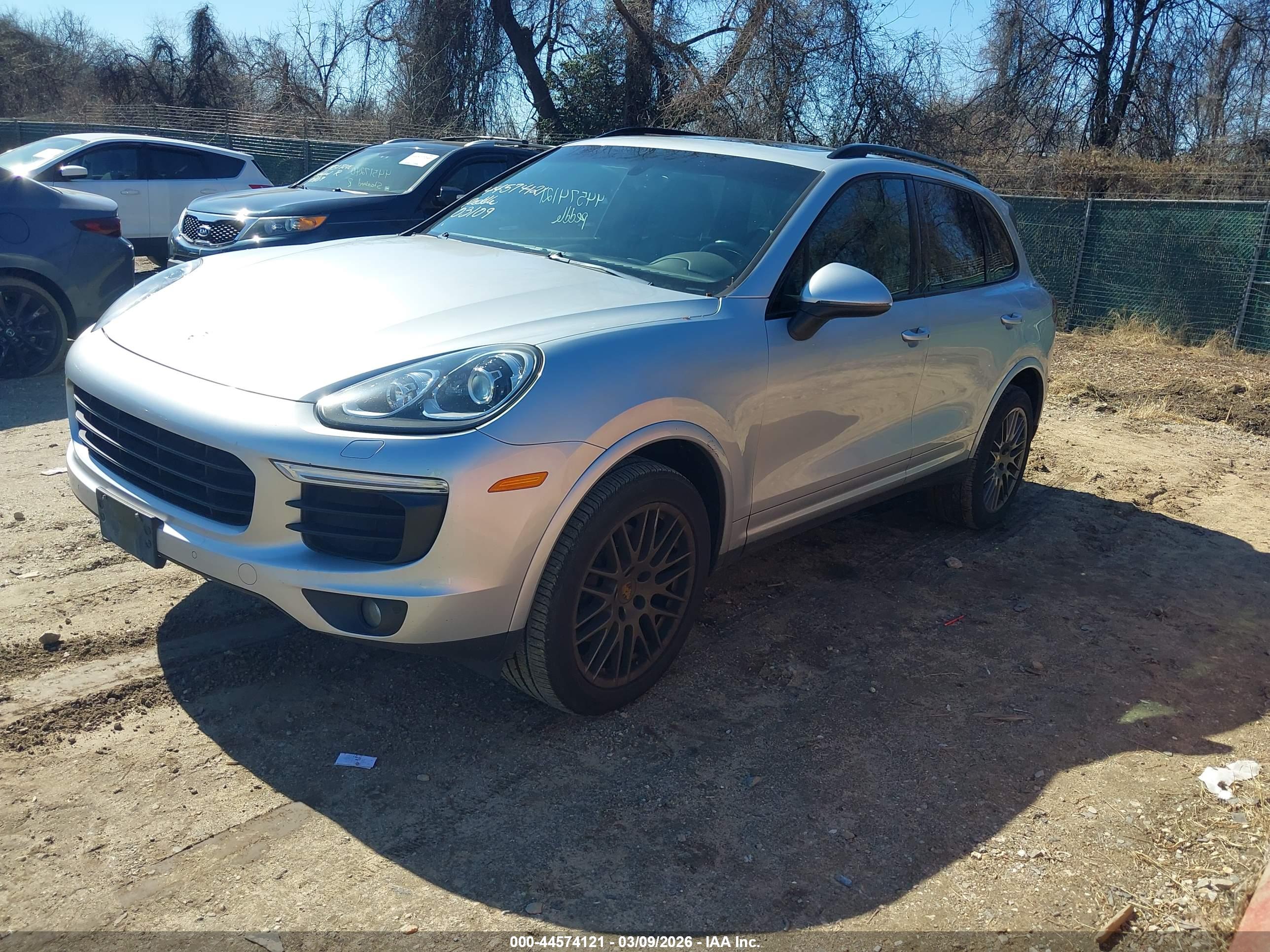 PORSCHE CAYENNE image 2