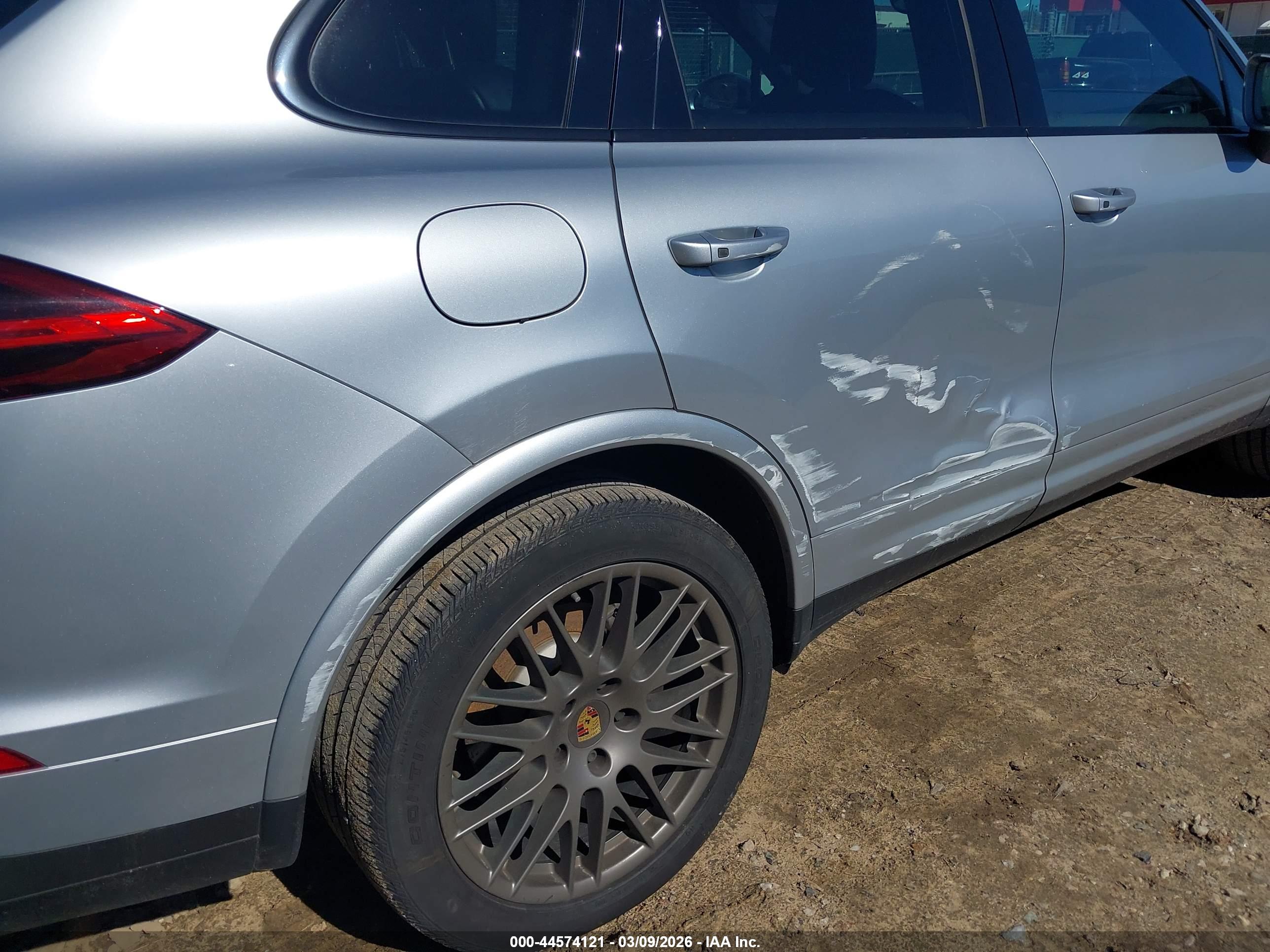 PORSCHE CAYENNE image 6