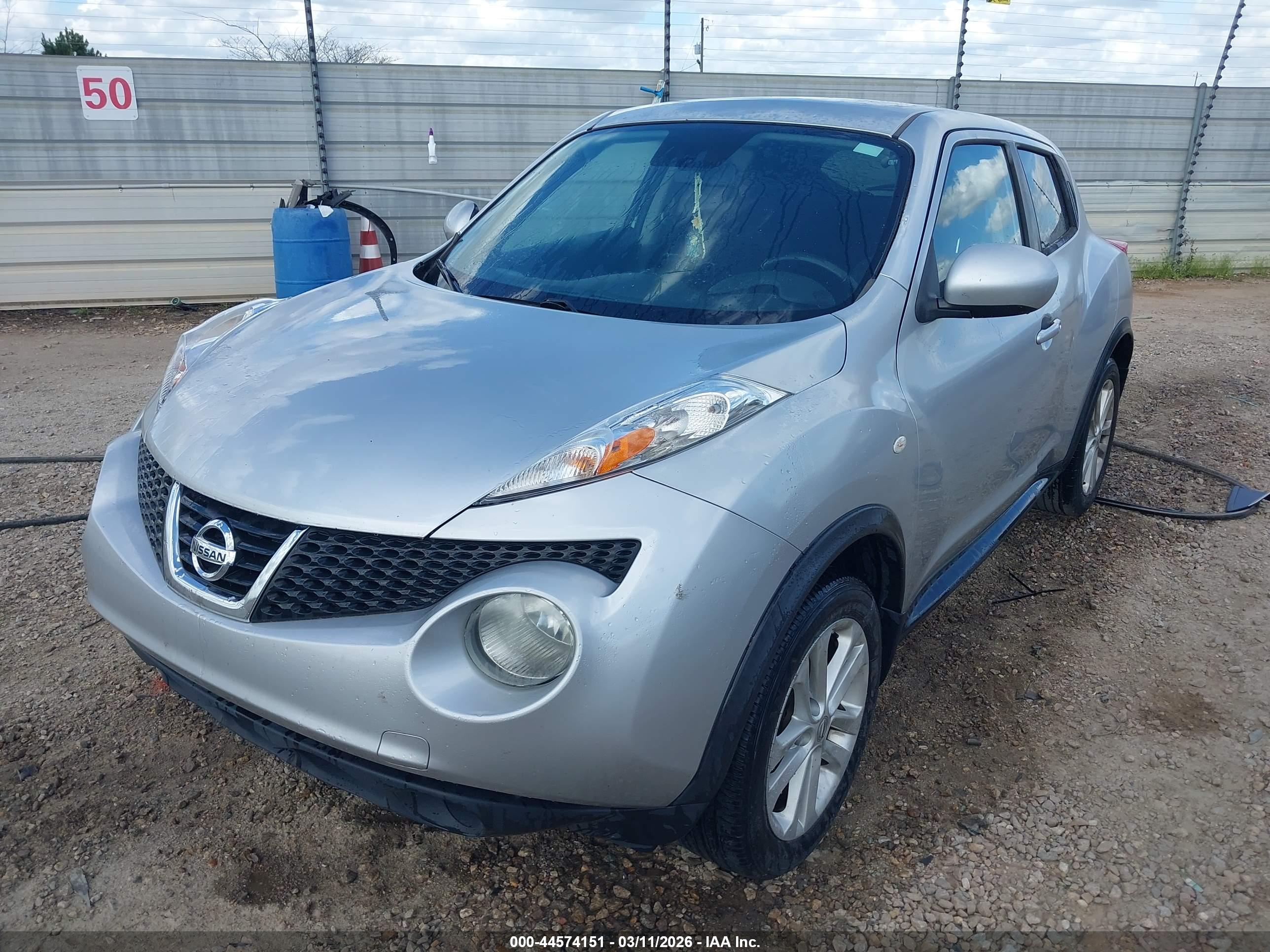NISSAN JUKE image 2
