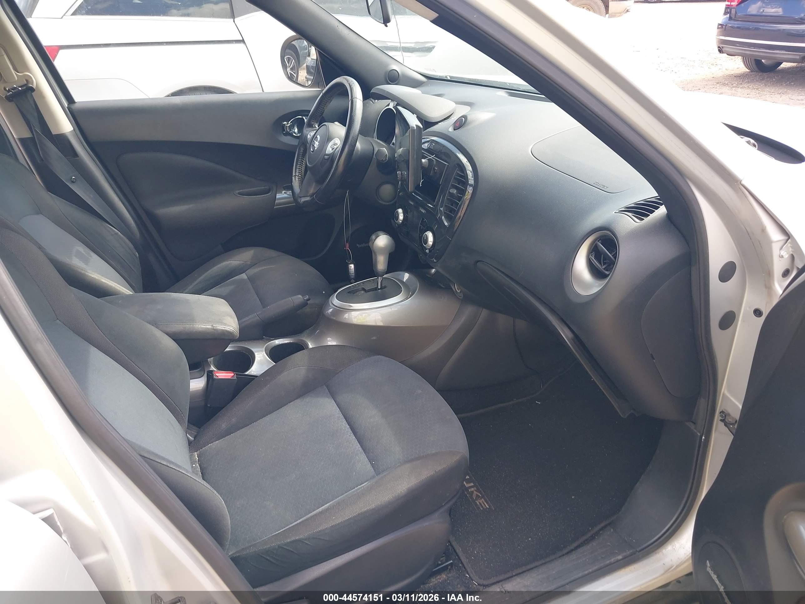 NISSAN JUKE image 5