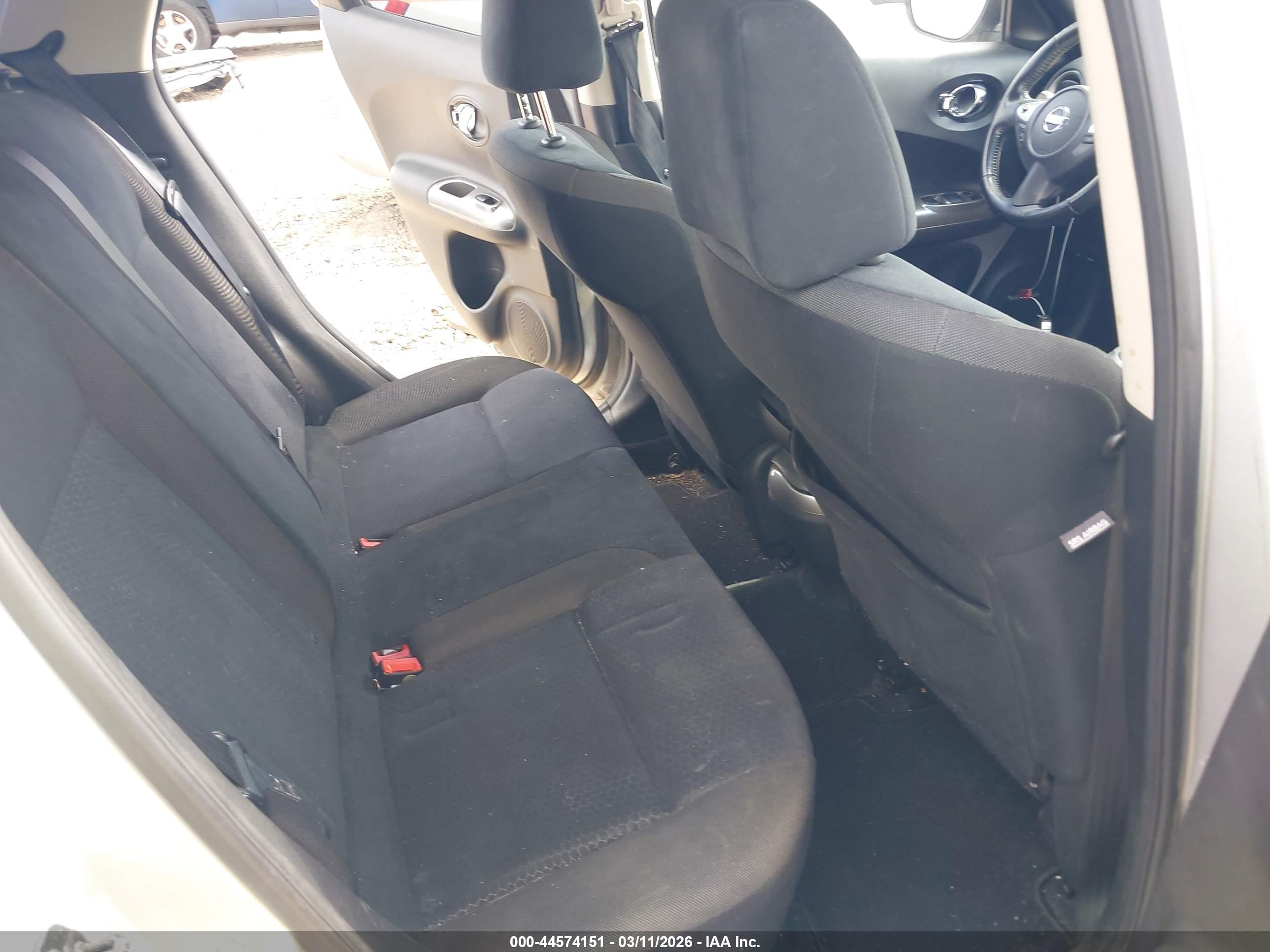 NISSAN JUKE image 8