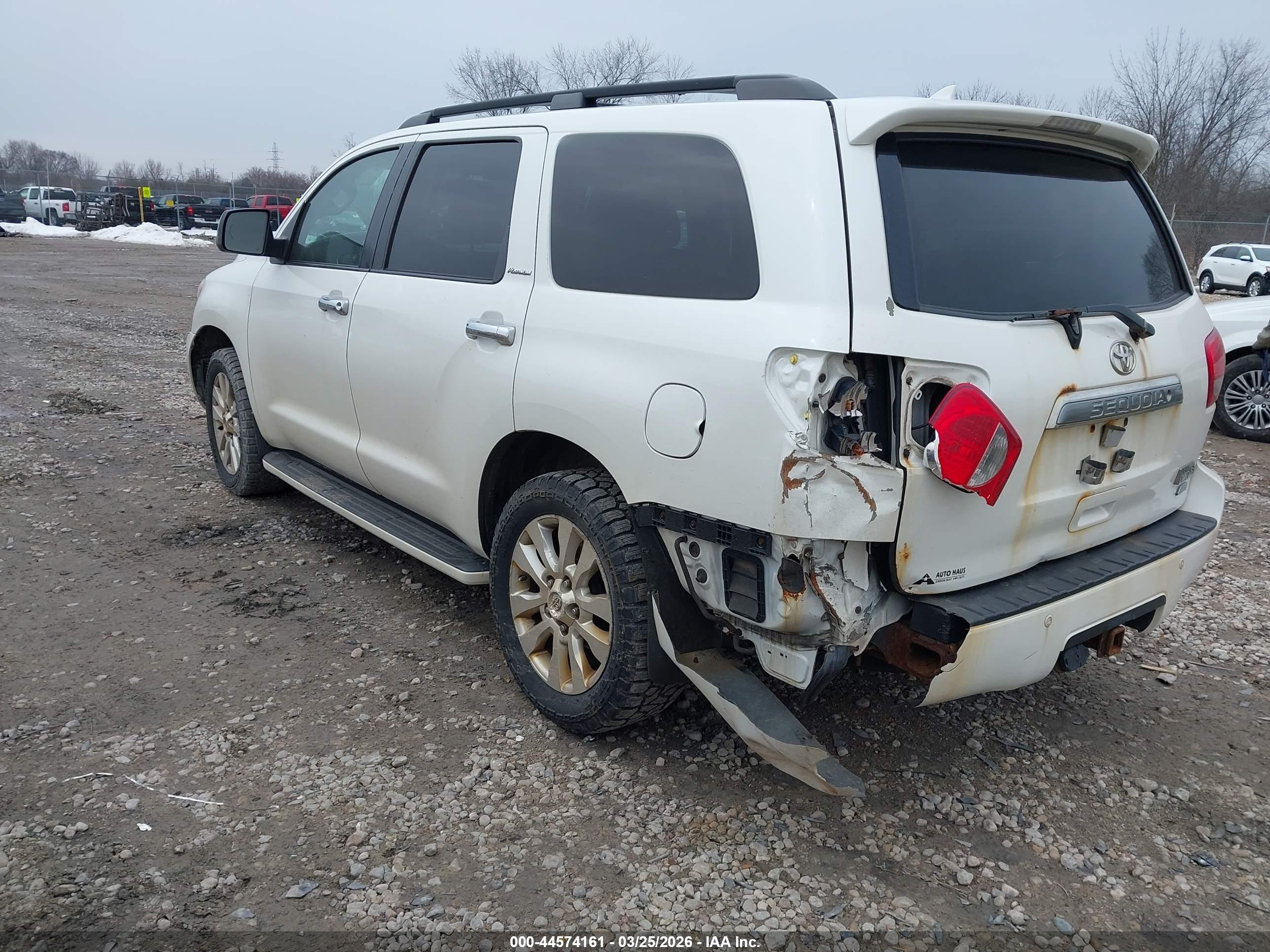 TOYOTA SEQUOIA image 3