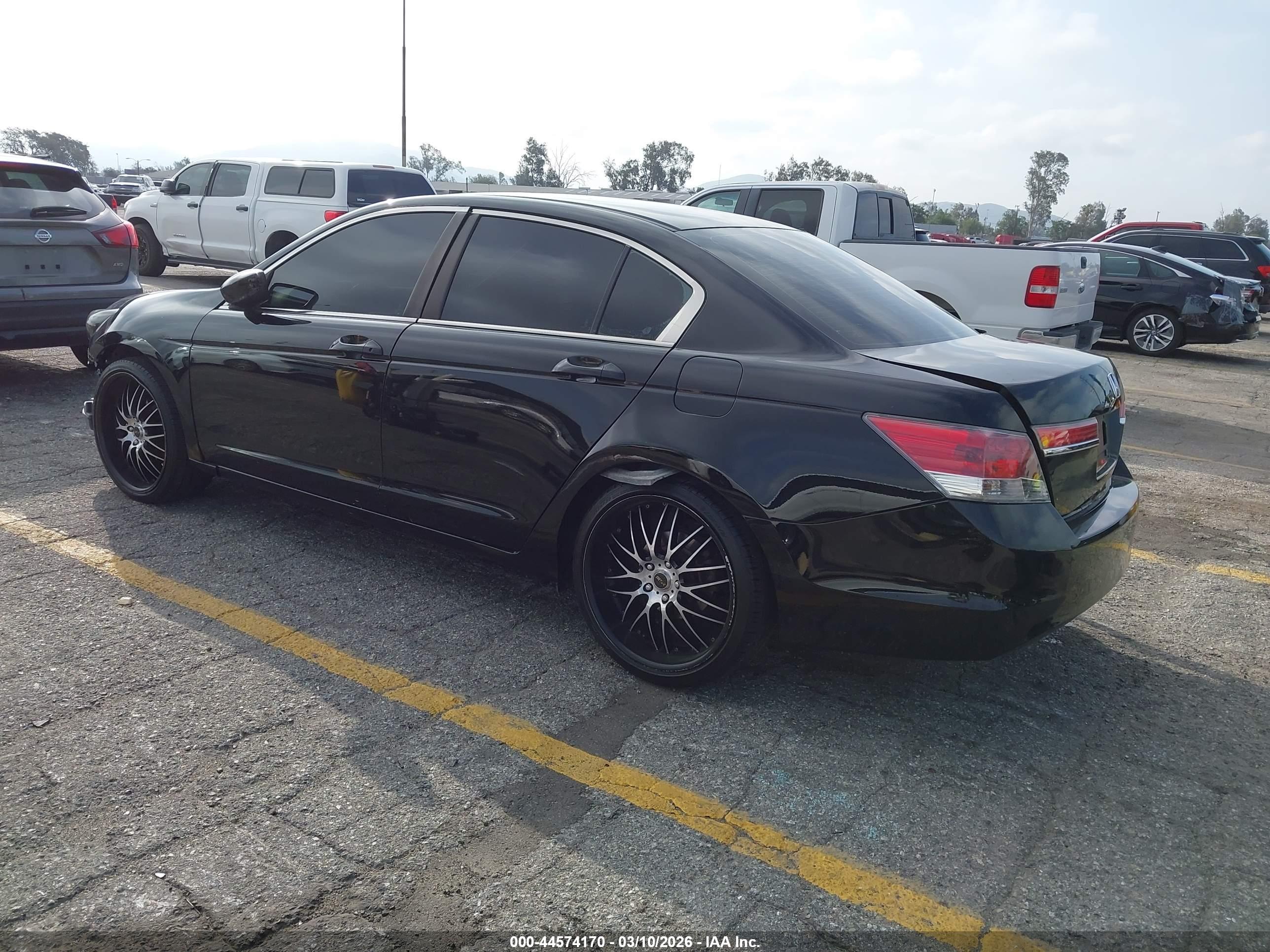 HONDA ACCORD image 3