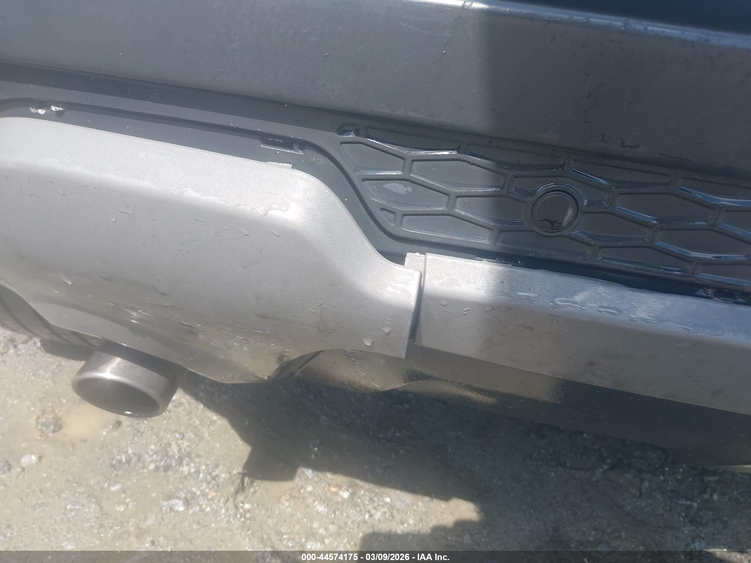 LAND ROVER image 6