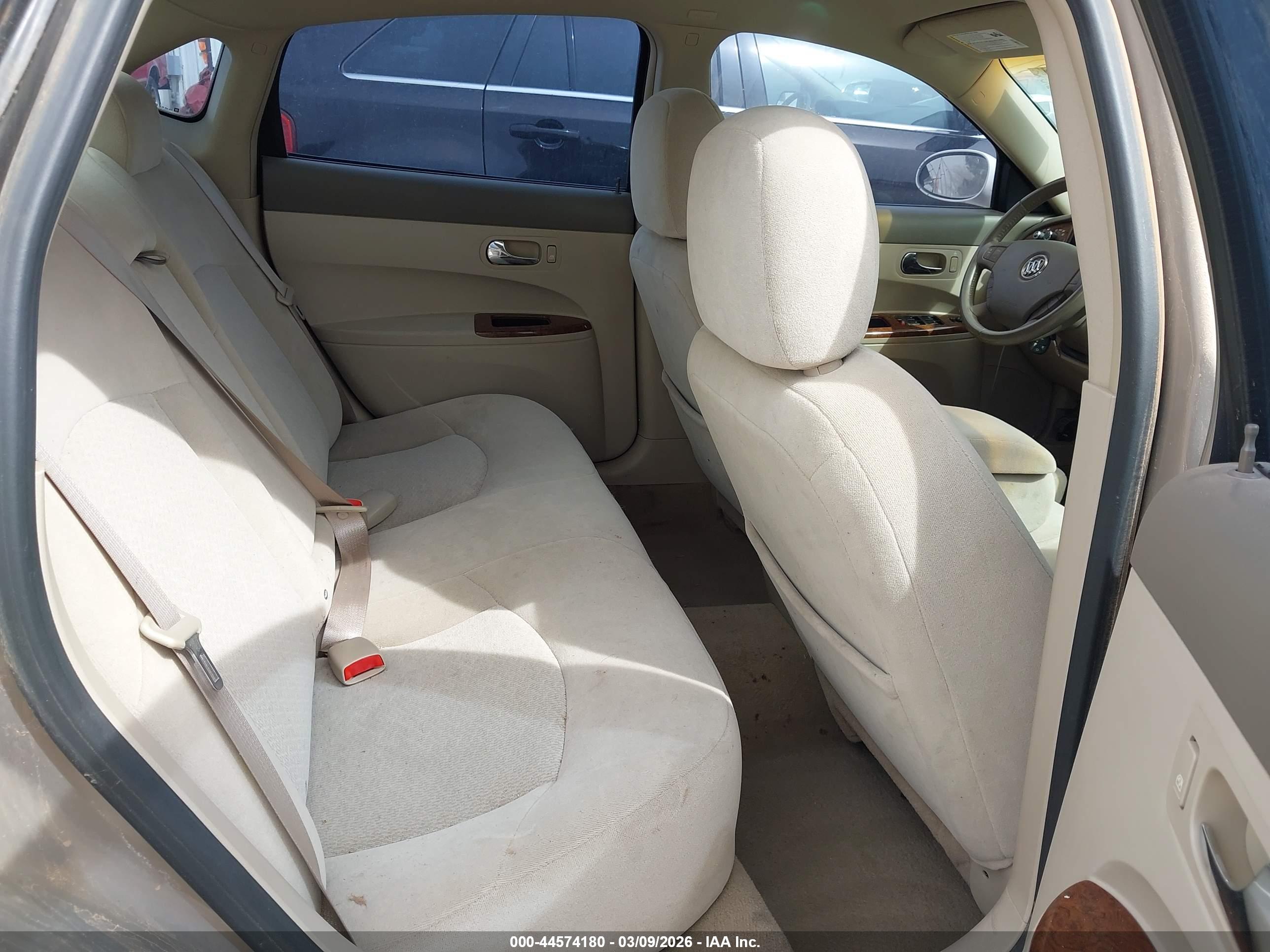 BUICK LACROSSE image 8