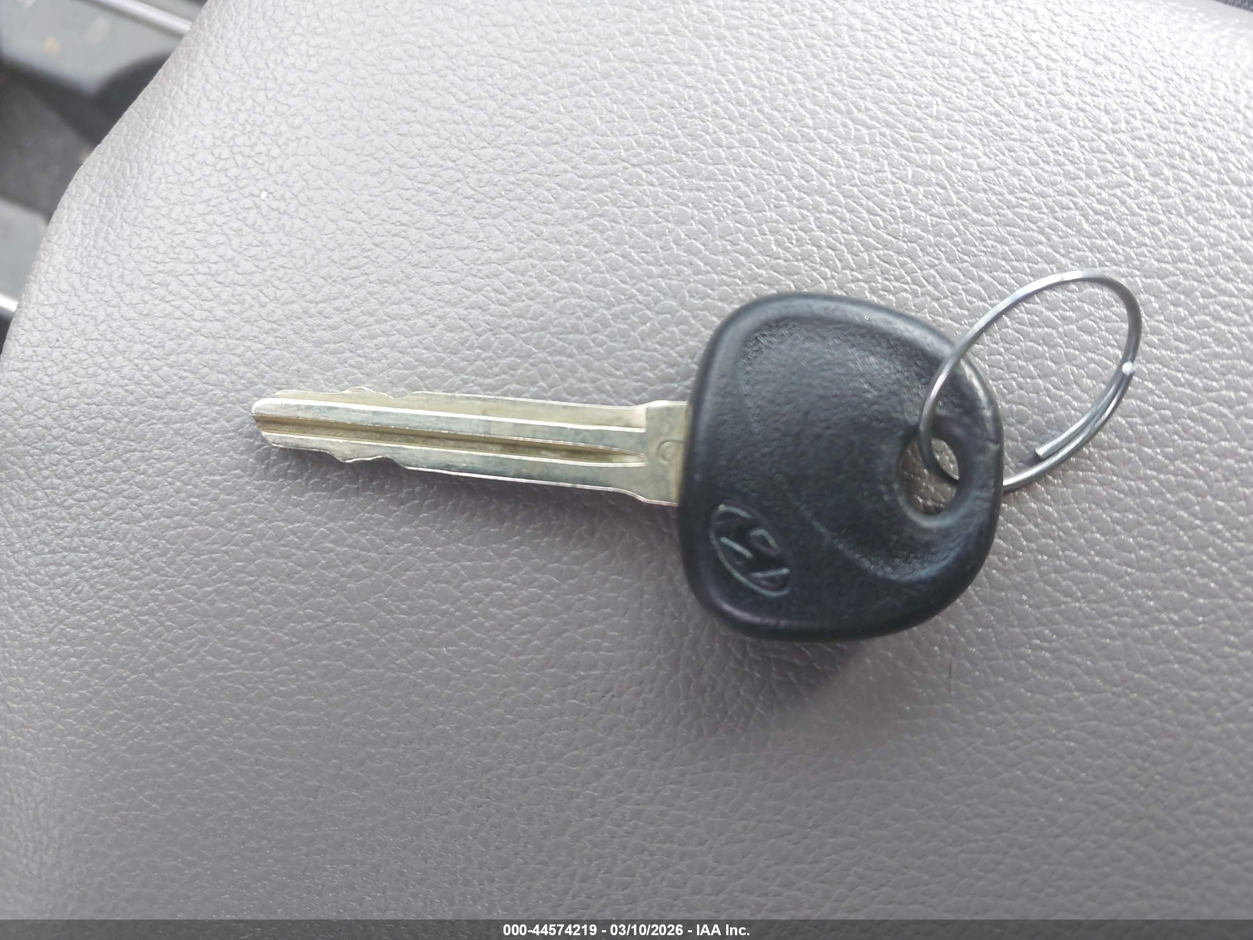 HYUNDAI ELANTRA image 11