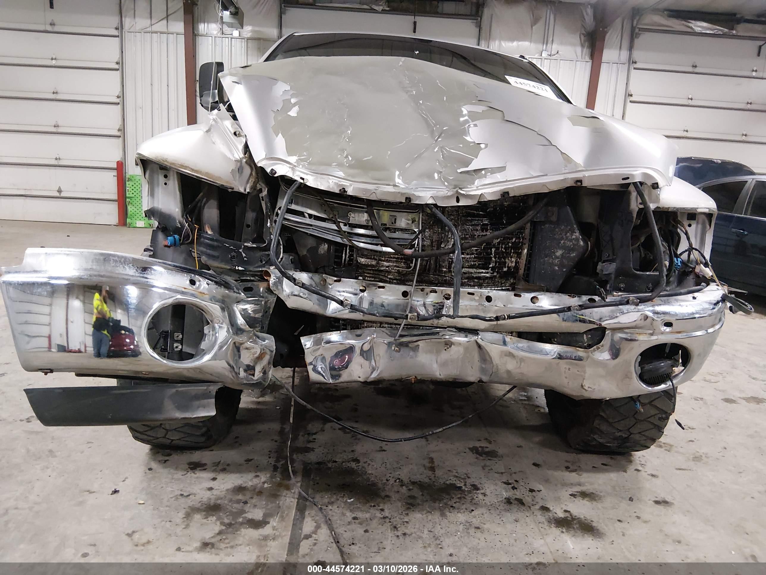 DODGE RAM image 6