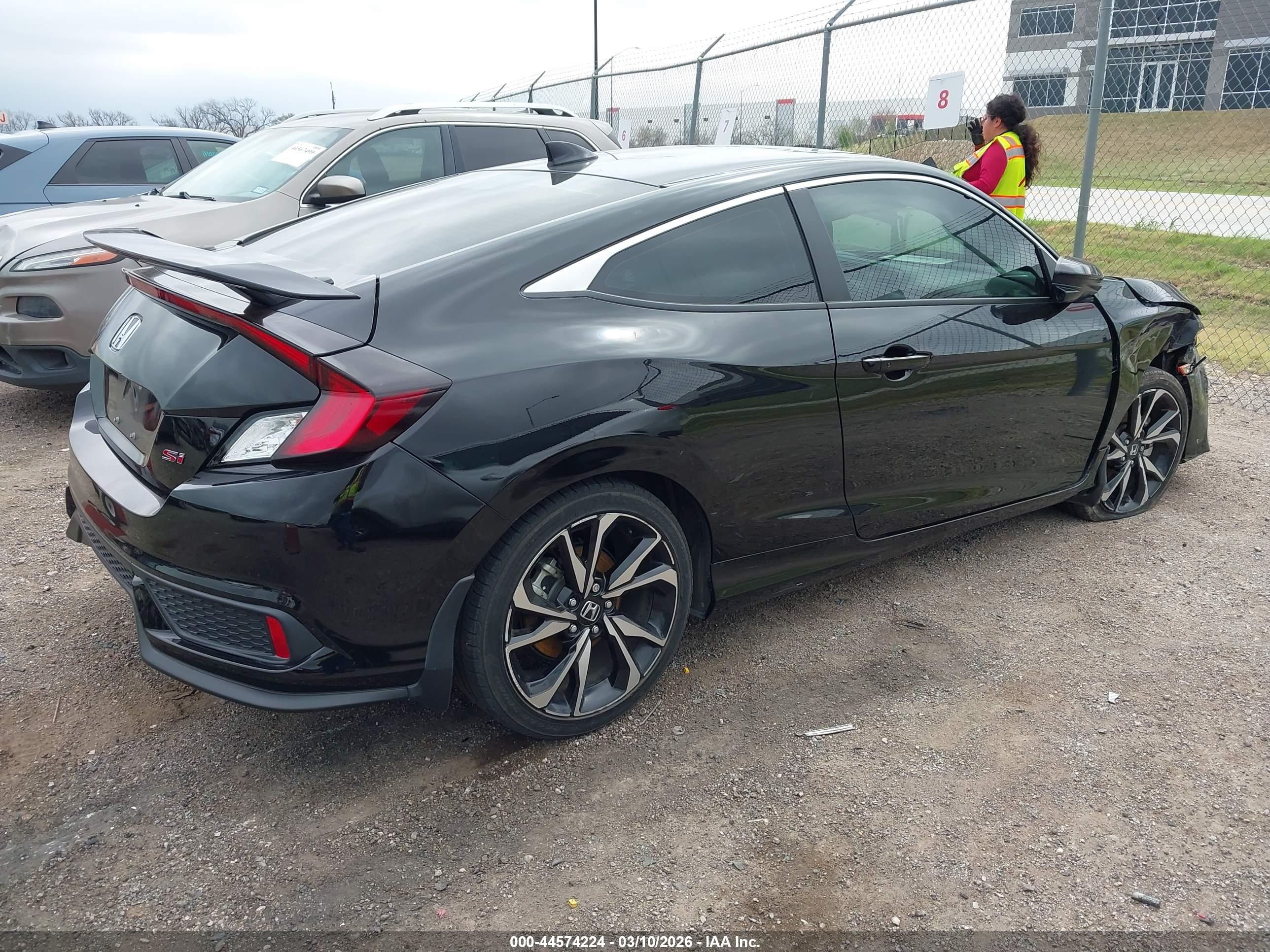 HONDA CIVIC image 4