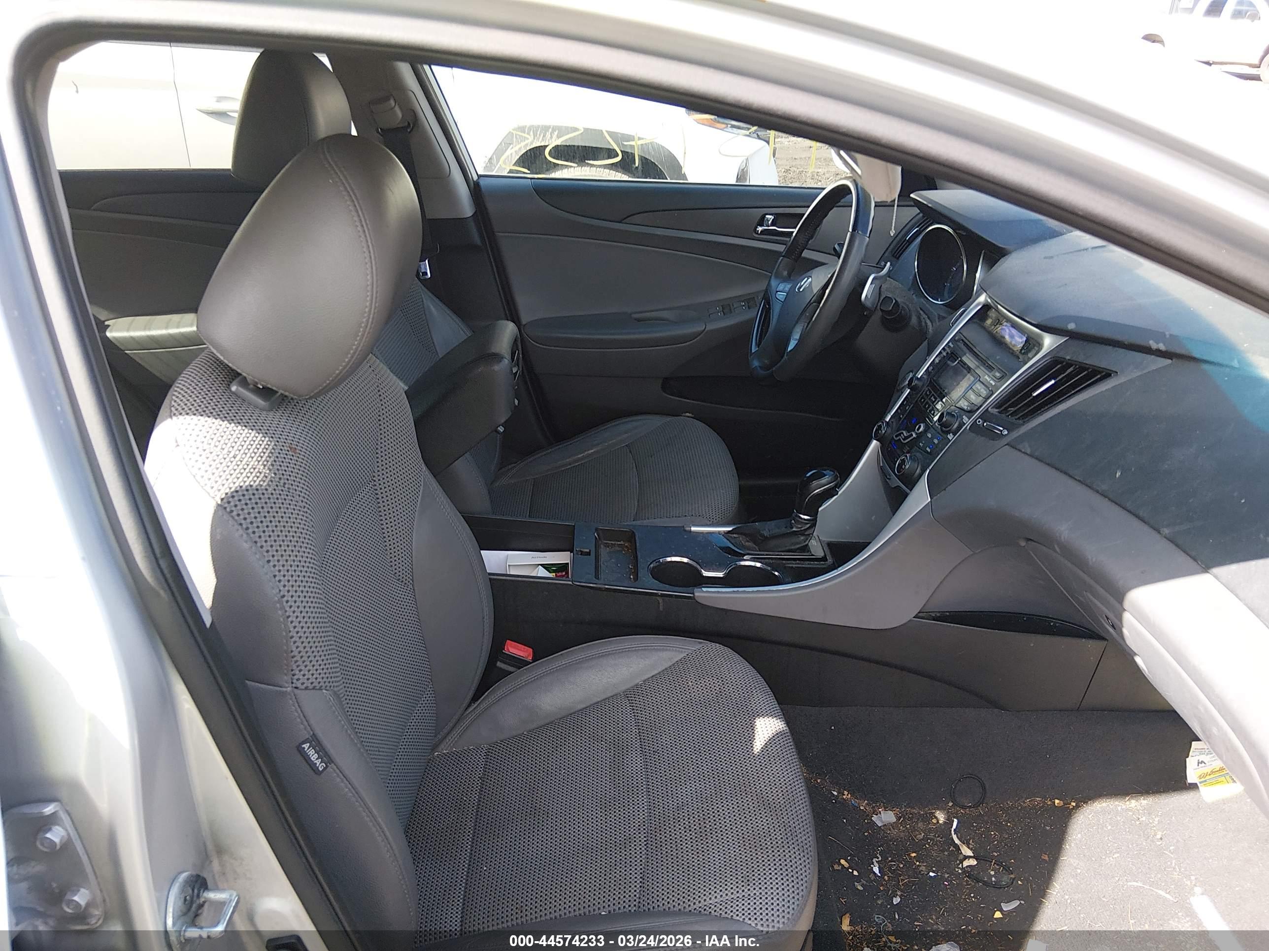 HYUNDAI SONATA image 5