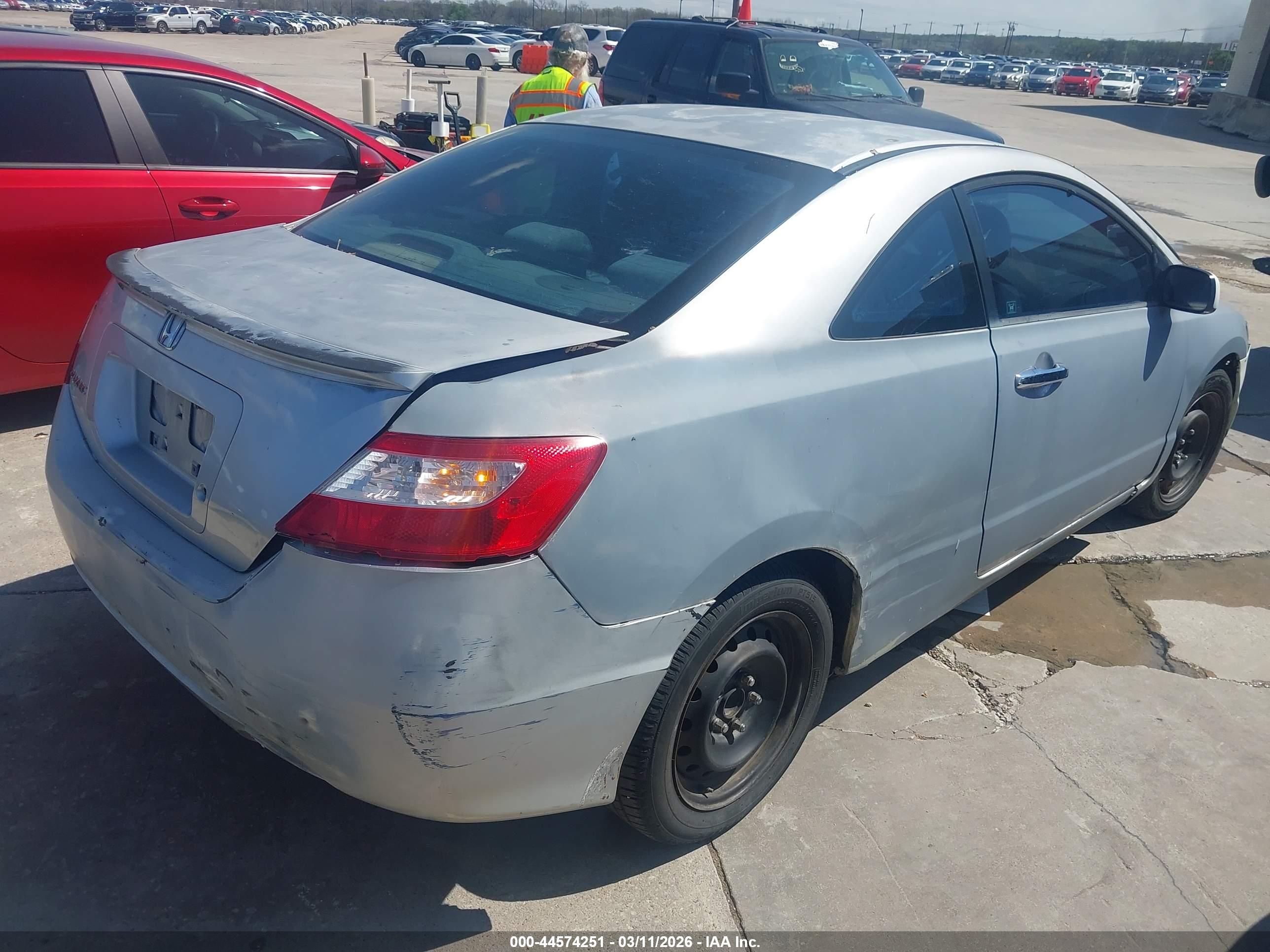 HONDA CIVIC image 4