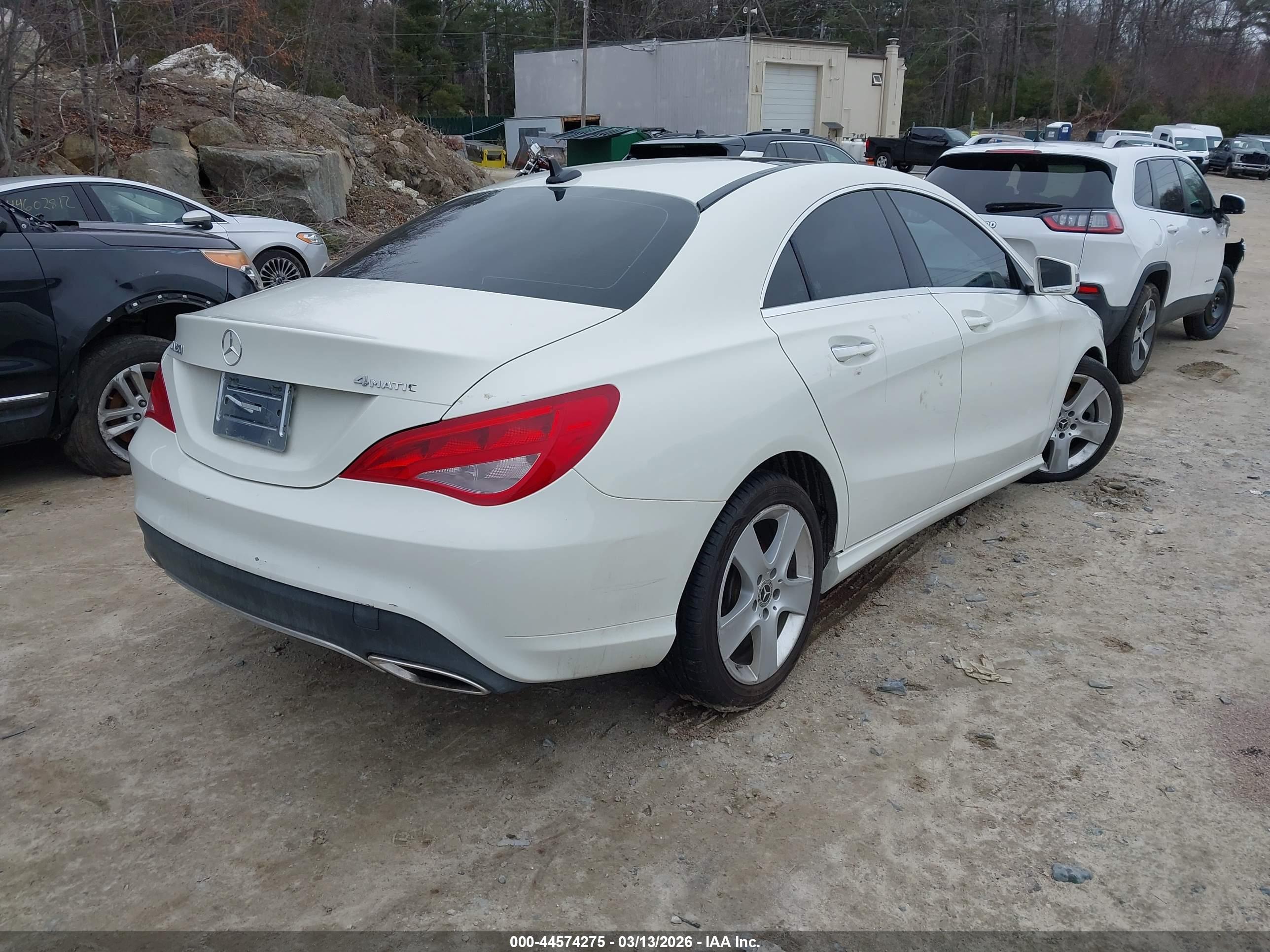 MERCEDES-BENZ CLA image 4