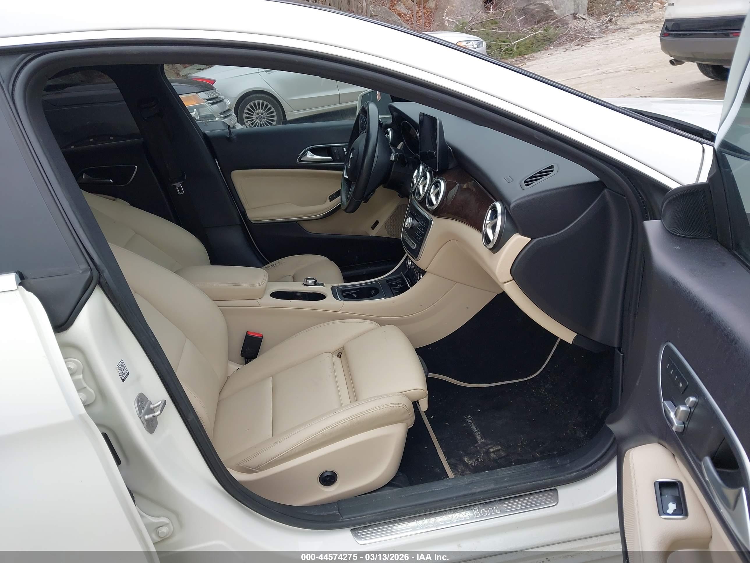 MERCEDES-BENZ CLA image 5