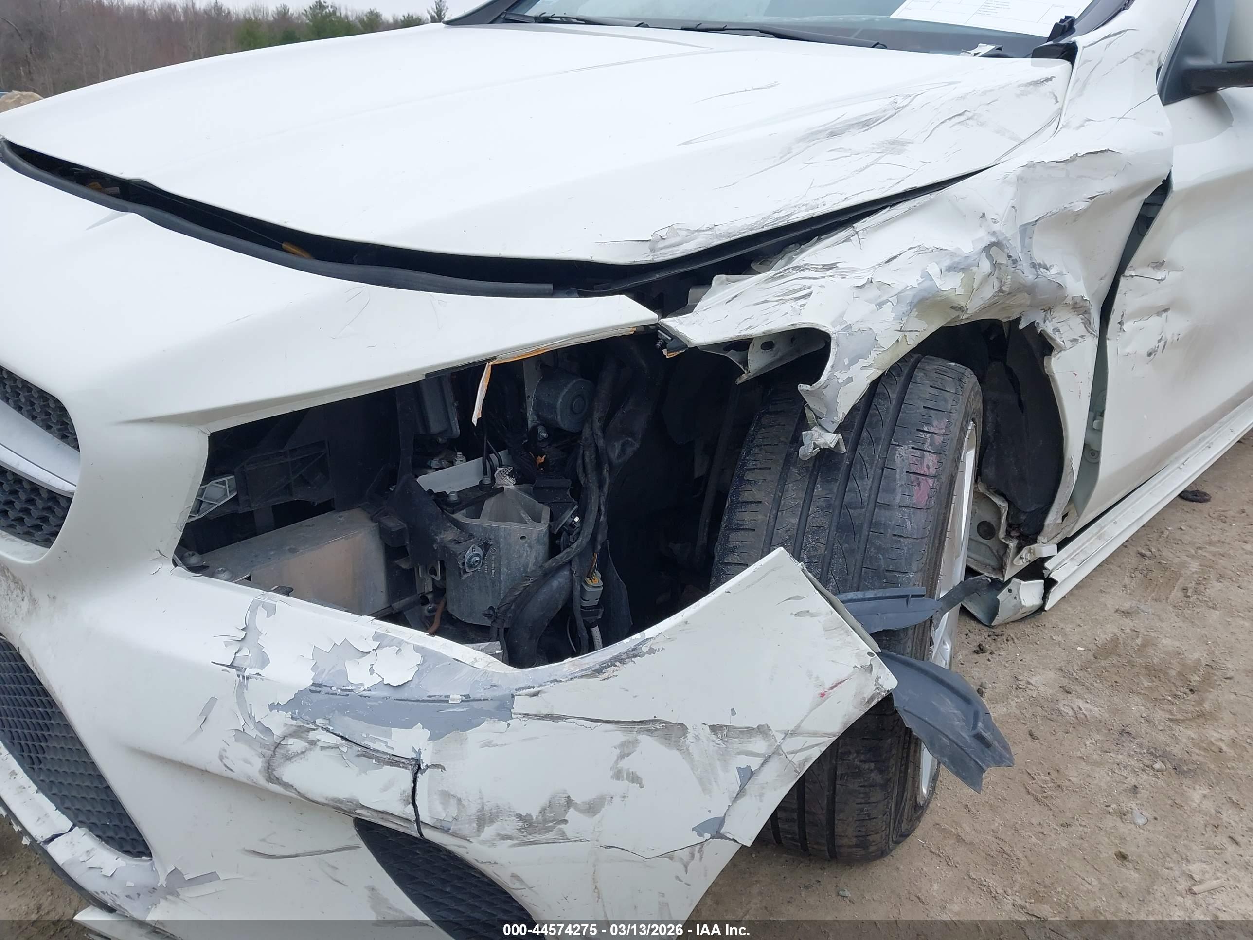 MERCEDES-BENZ CLA image 6