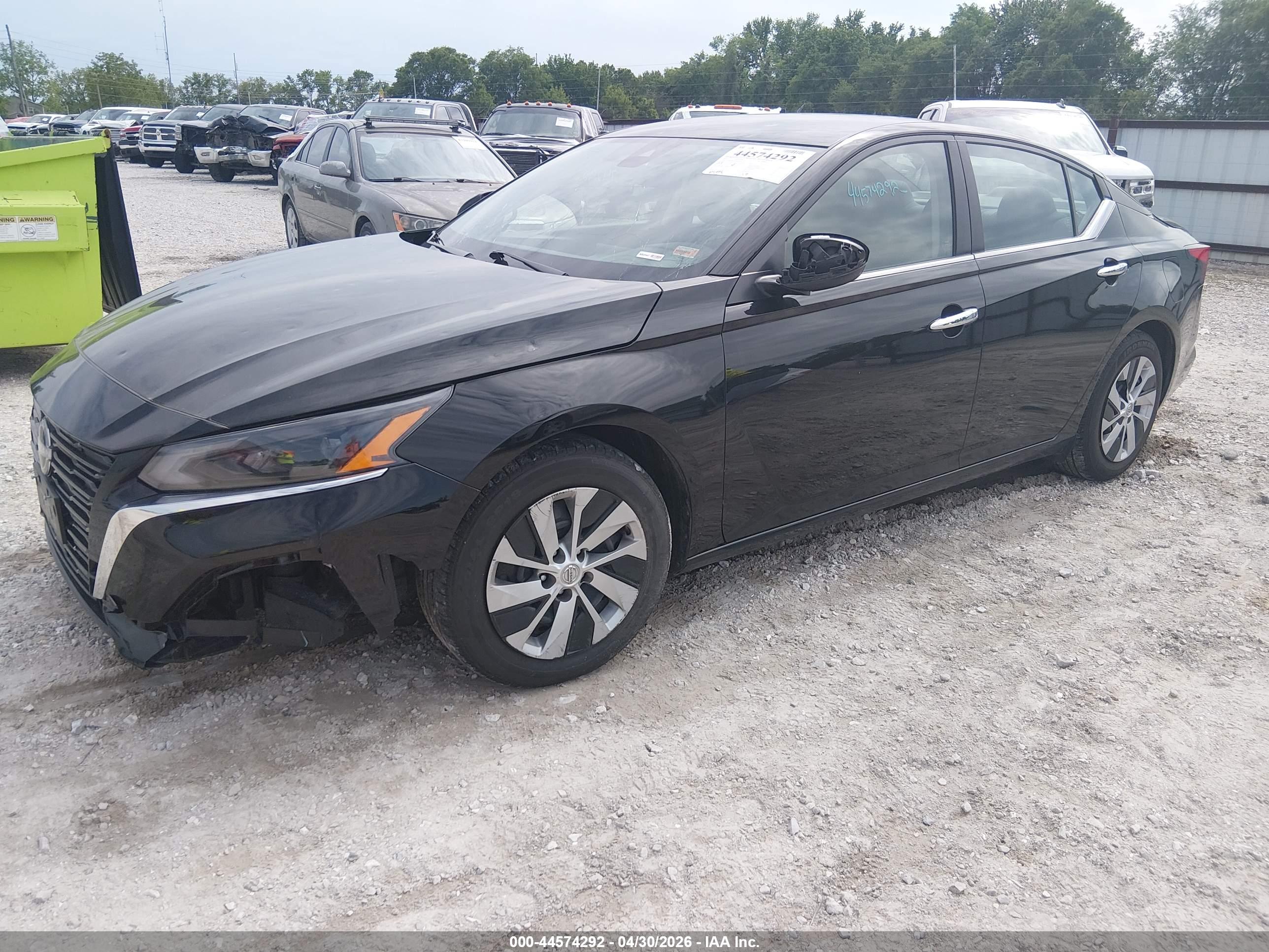 NISSAN ALTIMA image 2