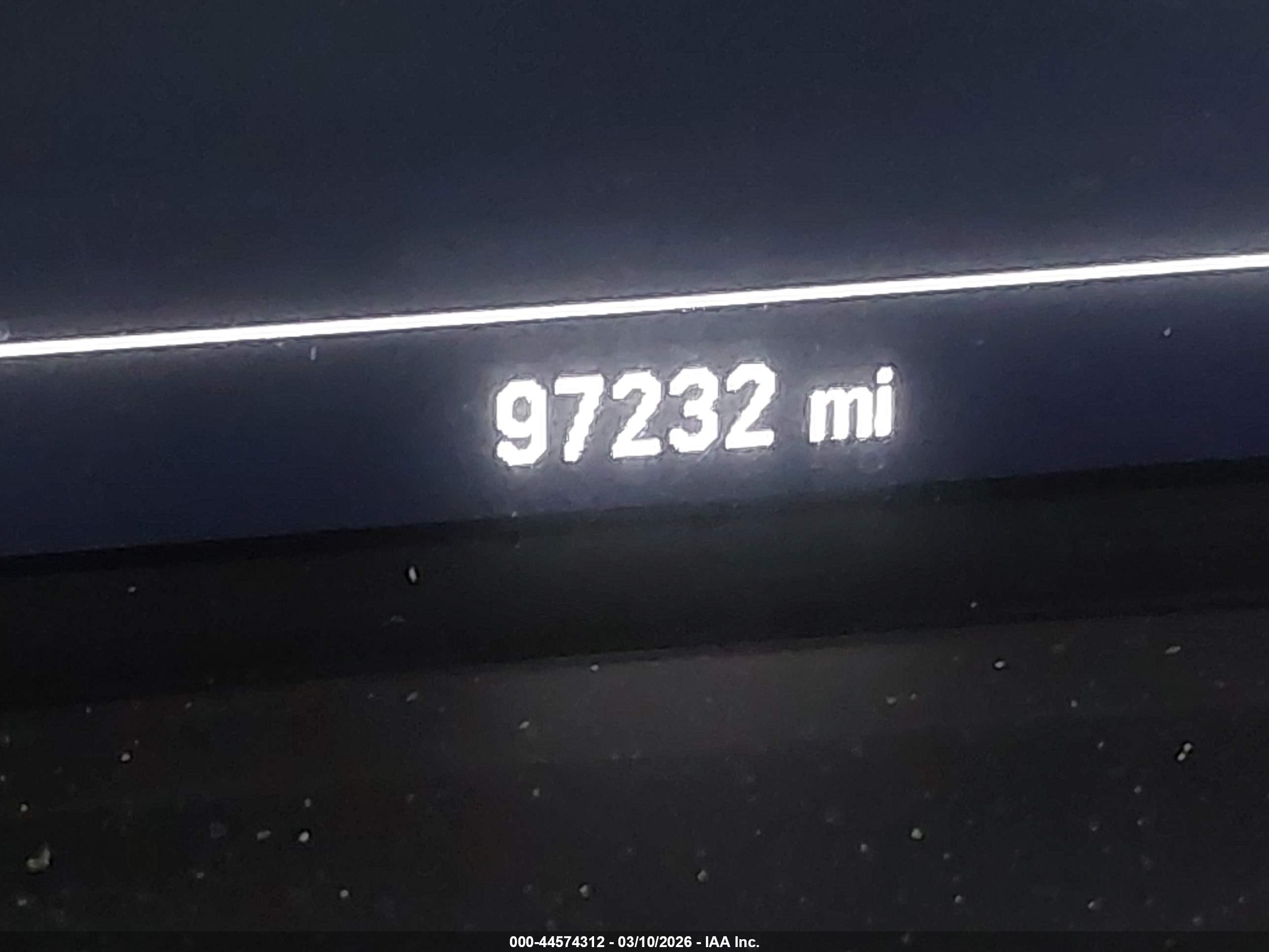 GMC ACADIA image 7