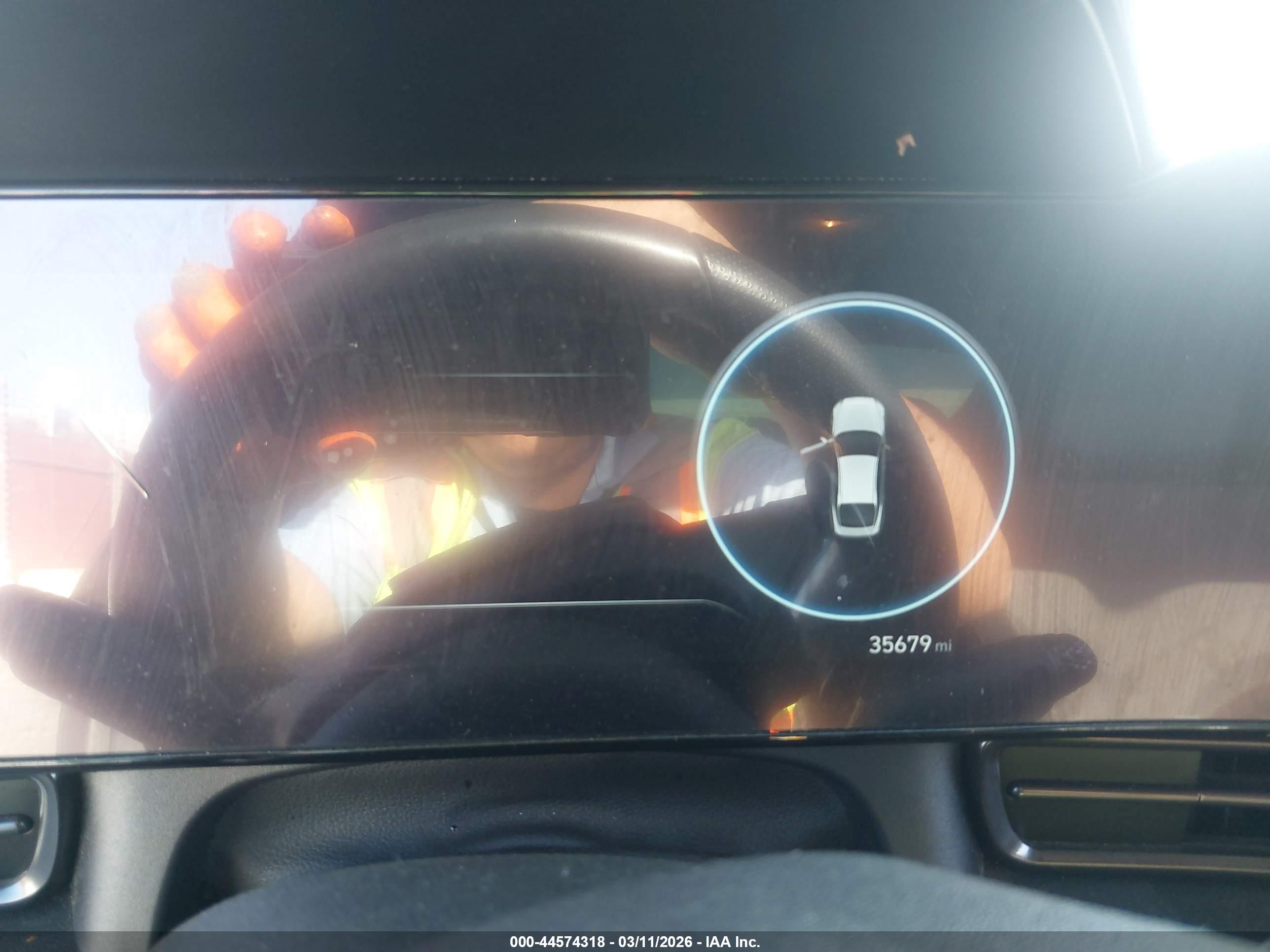 HYUNDAI ELANTRA image 7