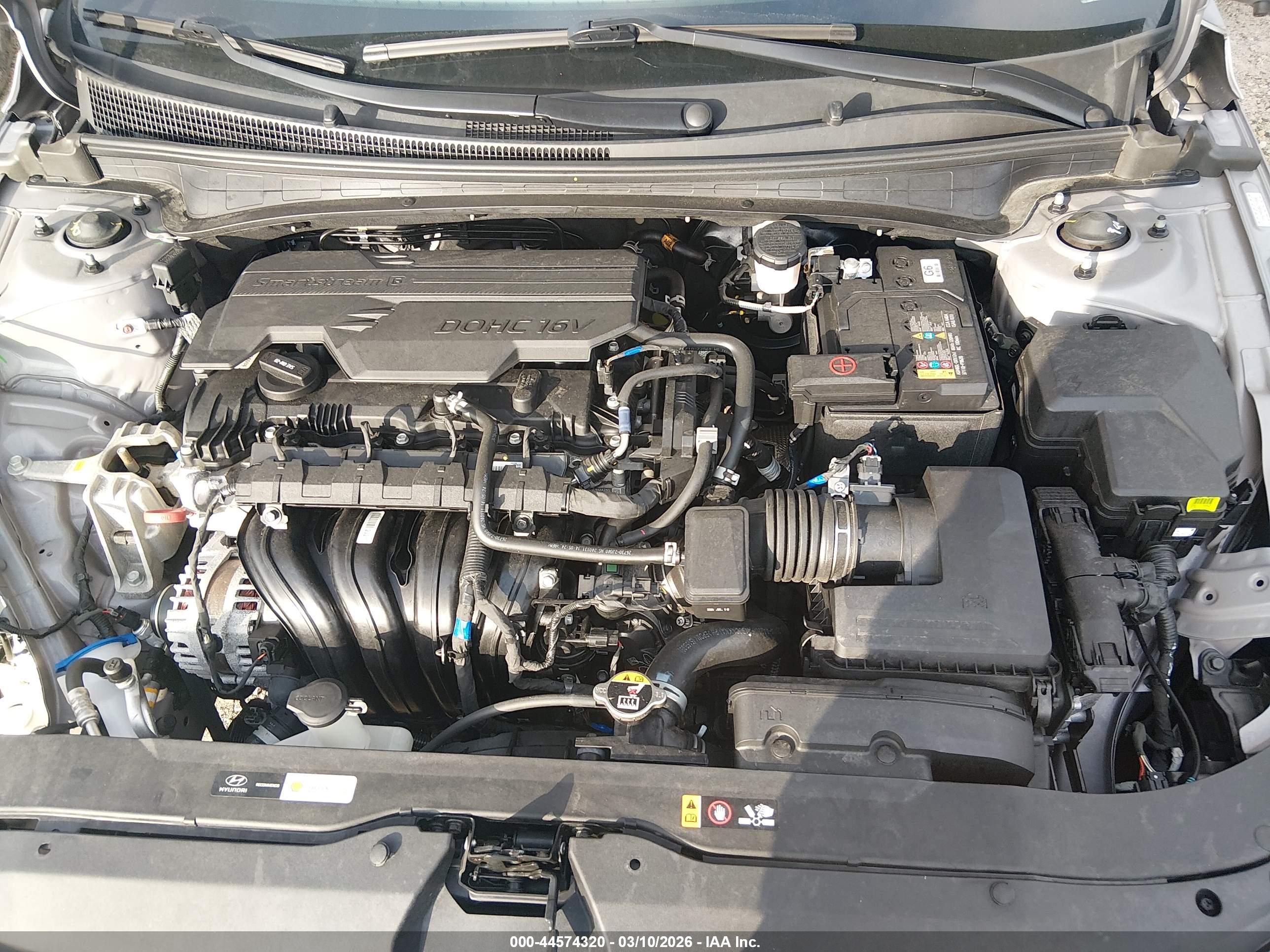 HYUNDAI ELANTRA image 10