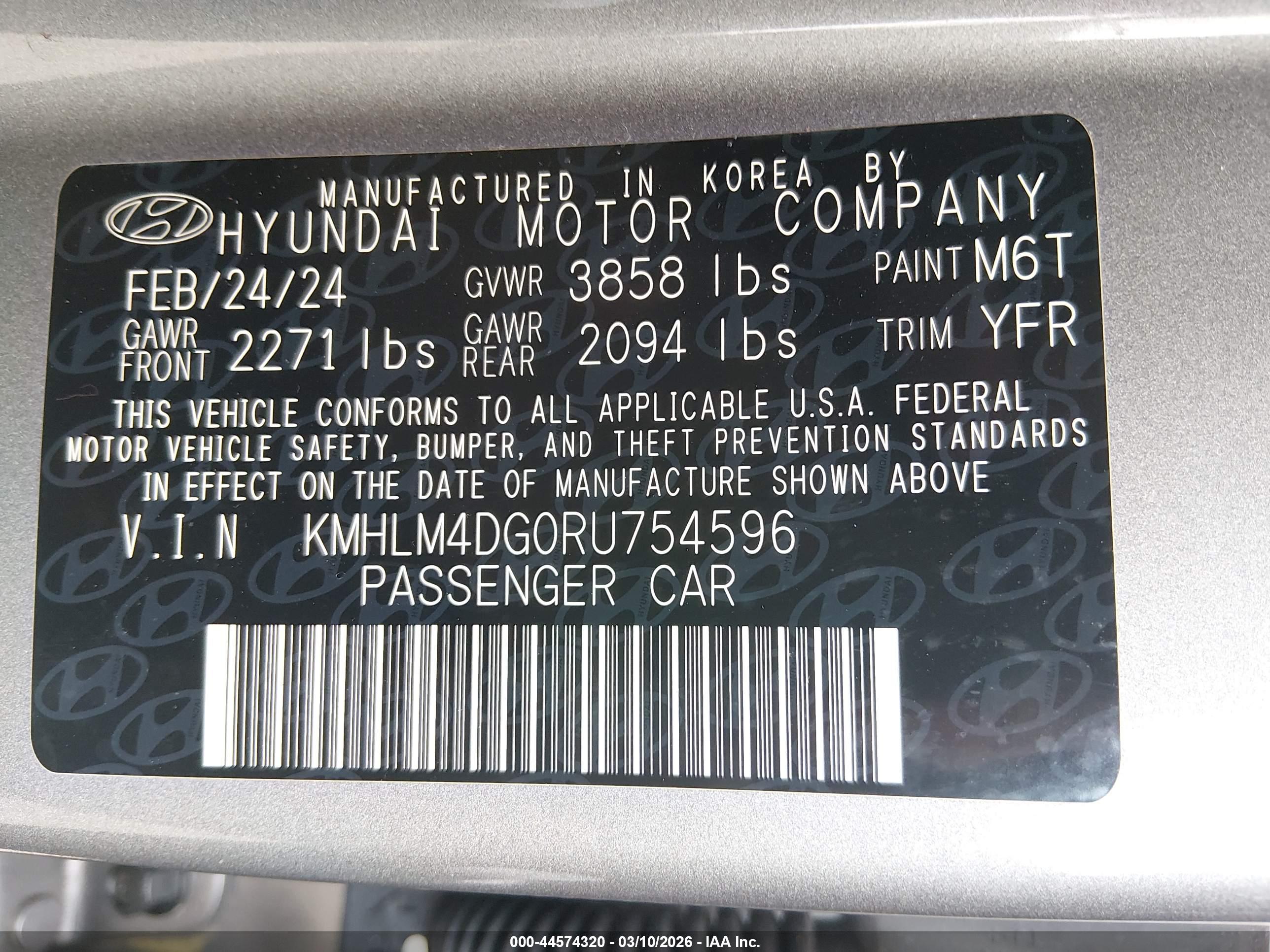 HYUNDAI ELANTRA image 9