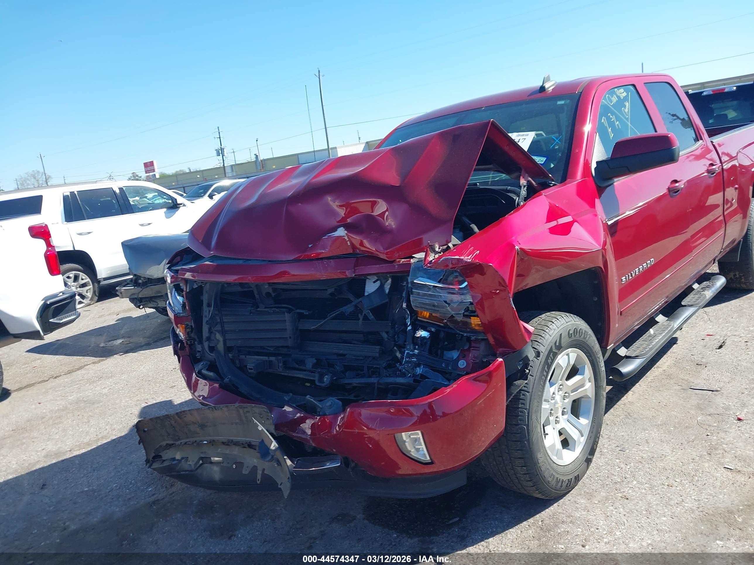 CHEVROLET SILVERADO image 6