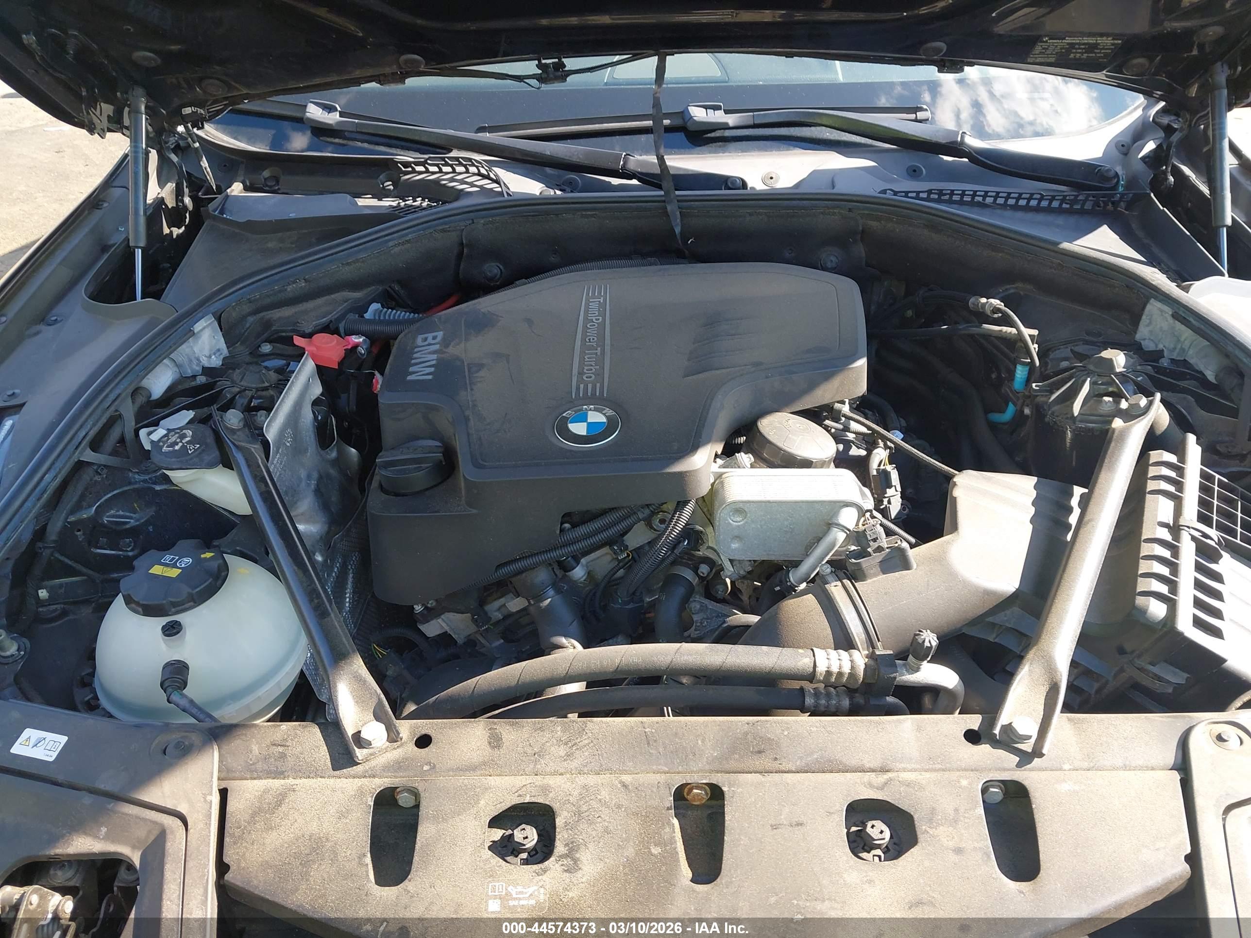 BMW 528I image 10