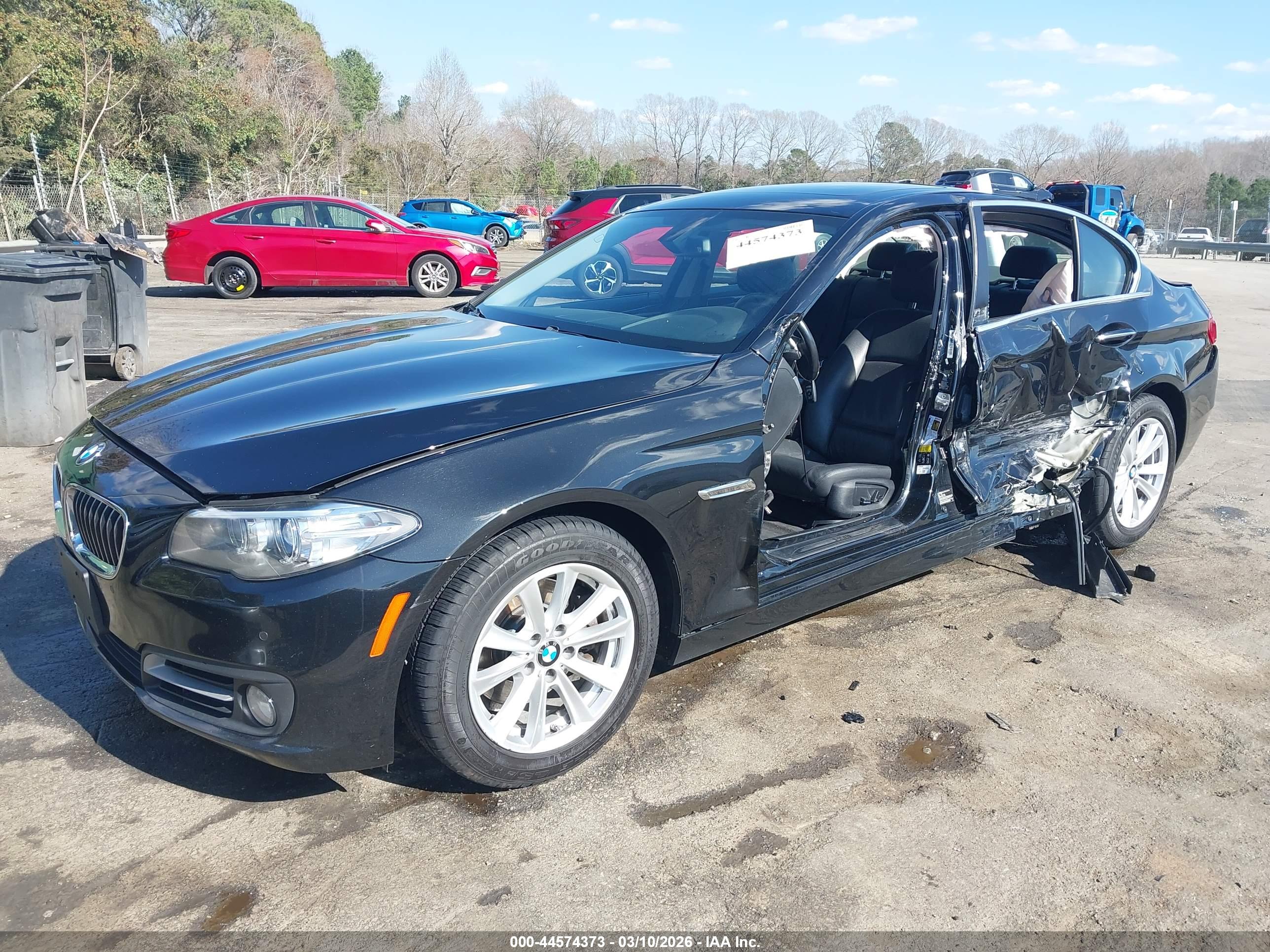 BMW 528I image 2