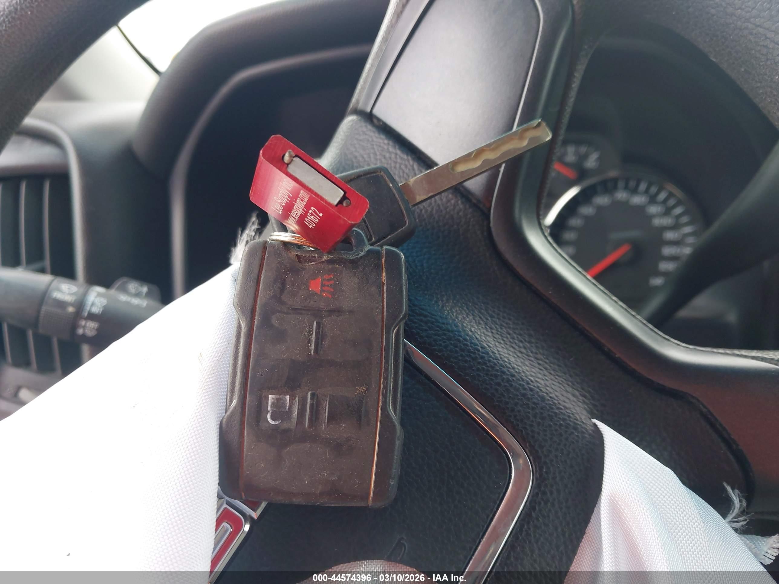 GMC SIERRA image 11