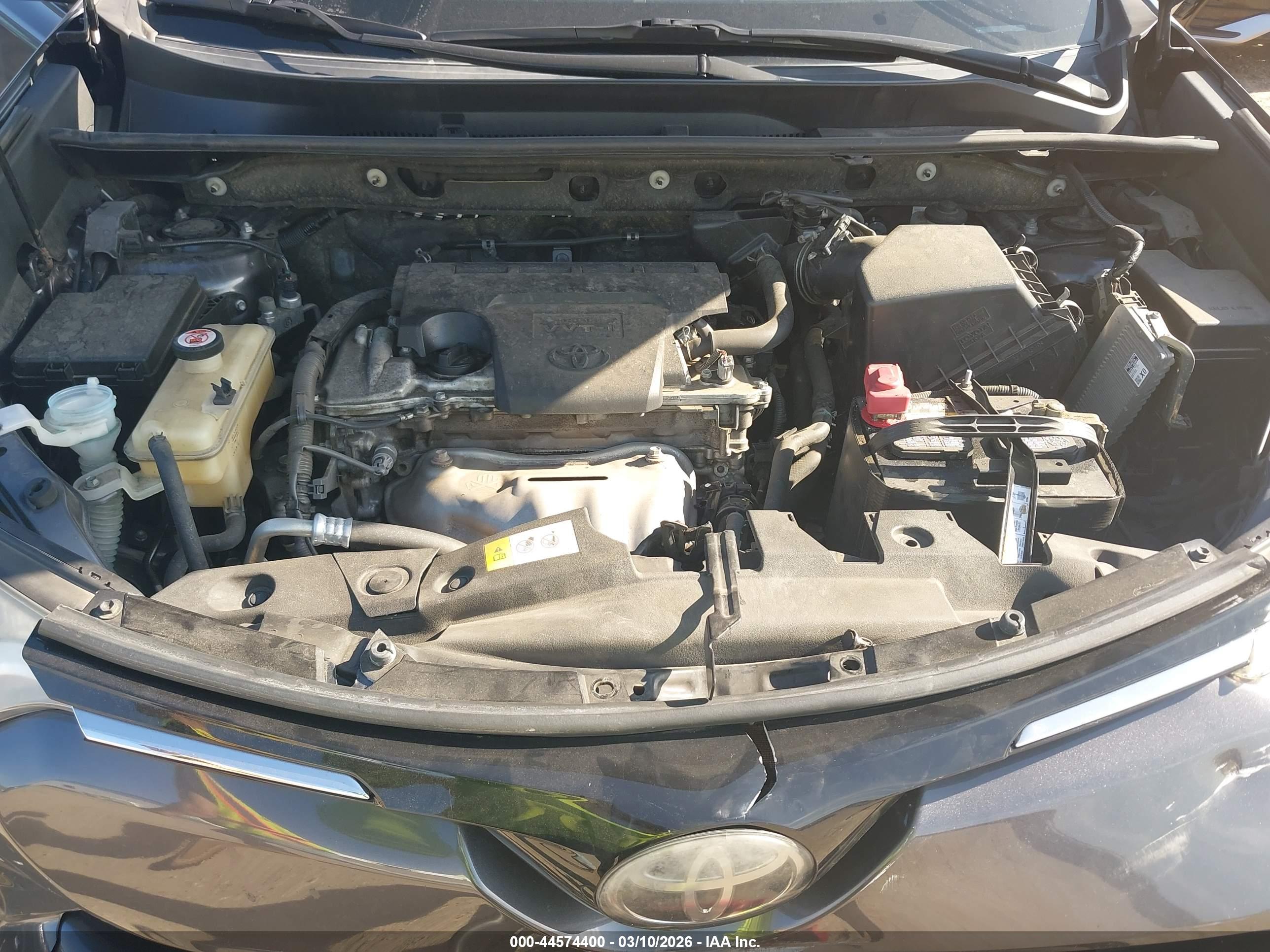 TOYOTA RAV4 image 10