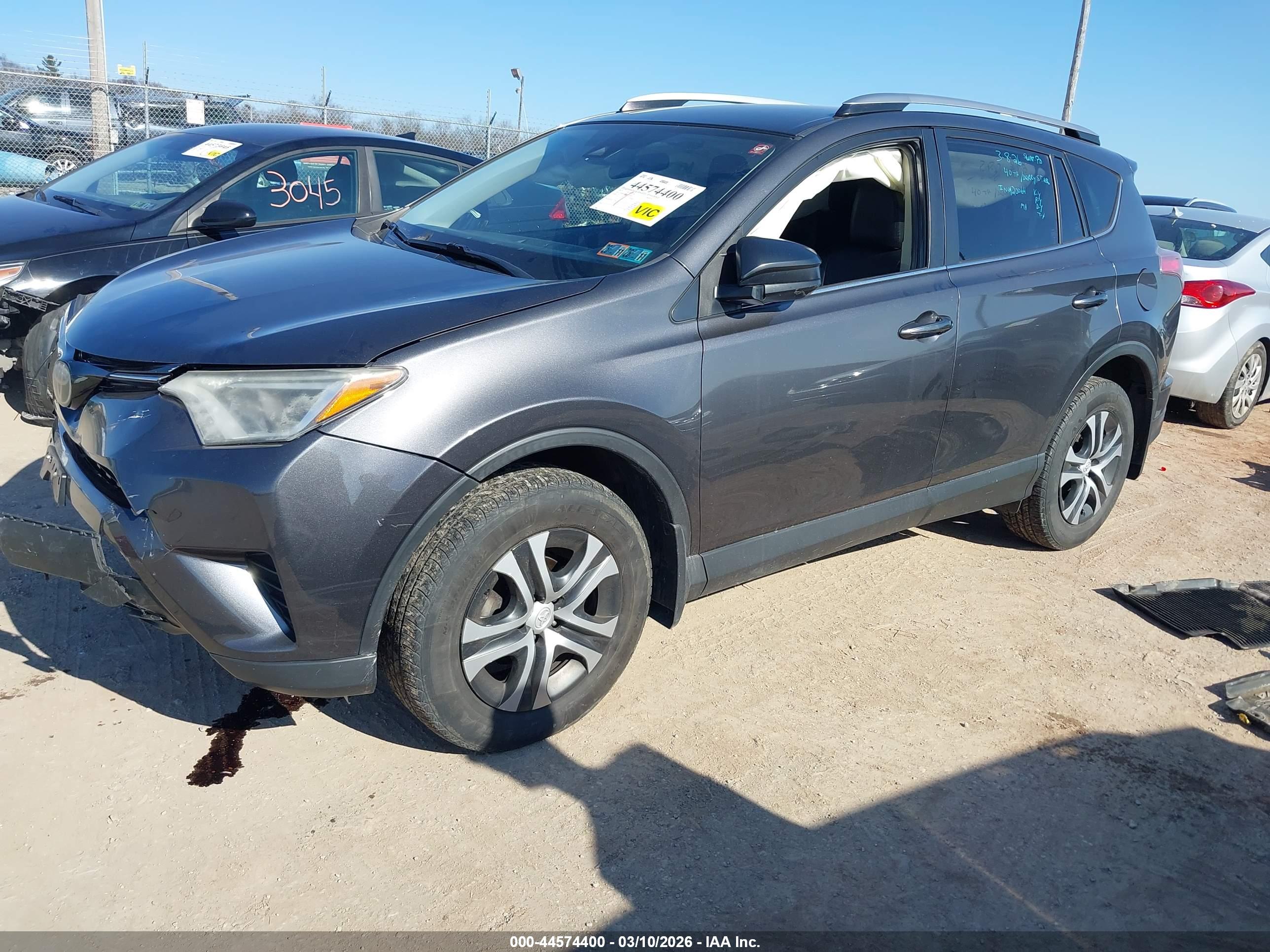 TOYOTA RAV4 image 2