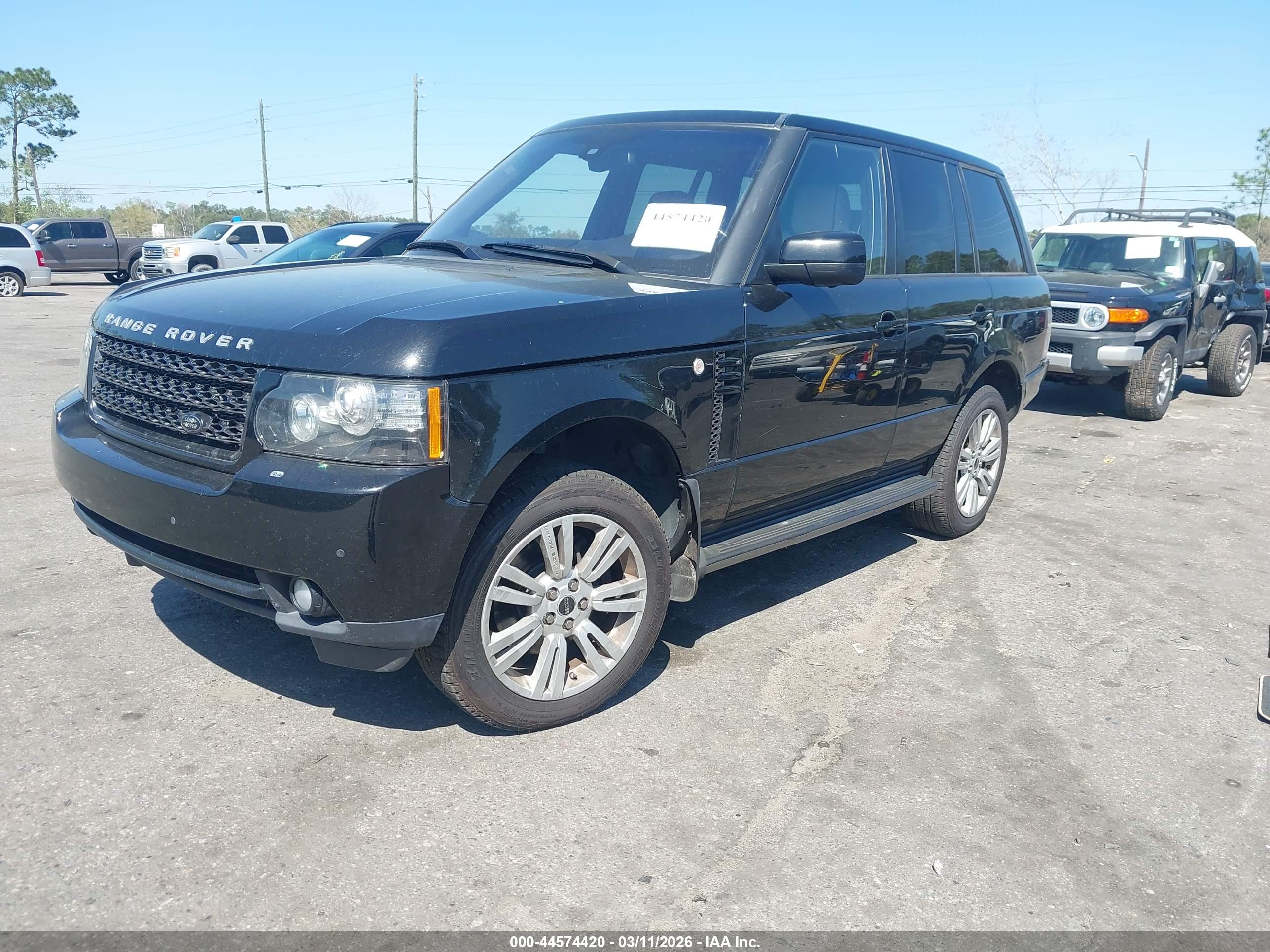 LAND ROVER image 2