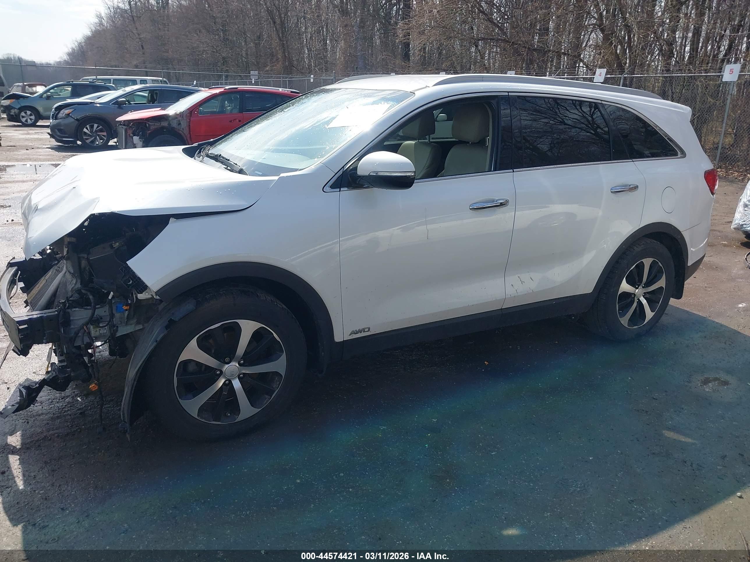 KIA SORENTO image 2