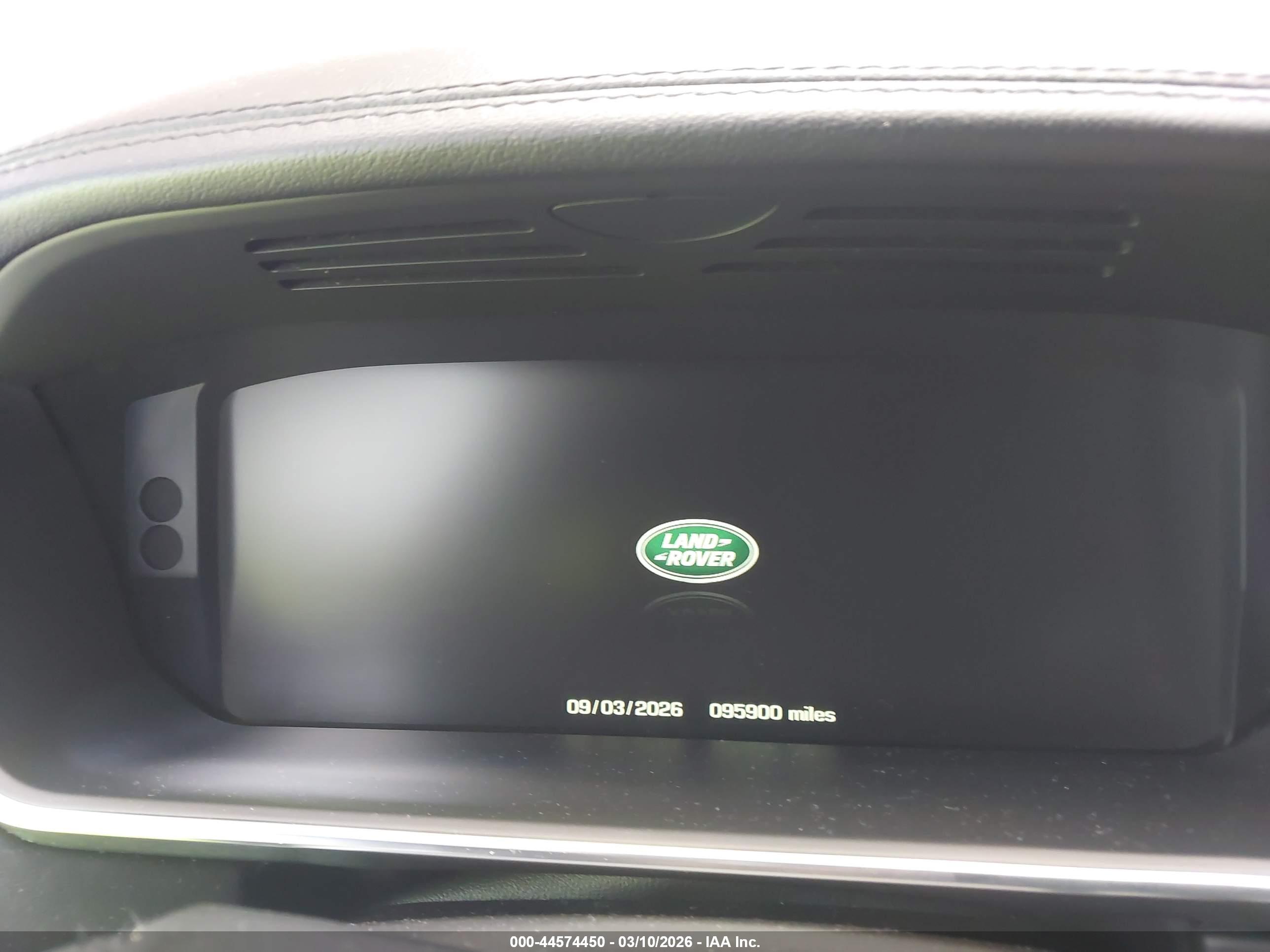 LAND ROVER image 7
