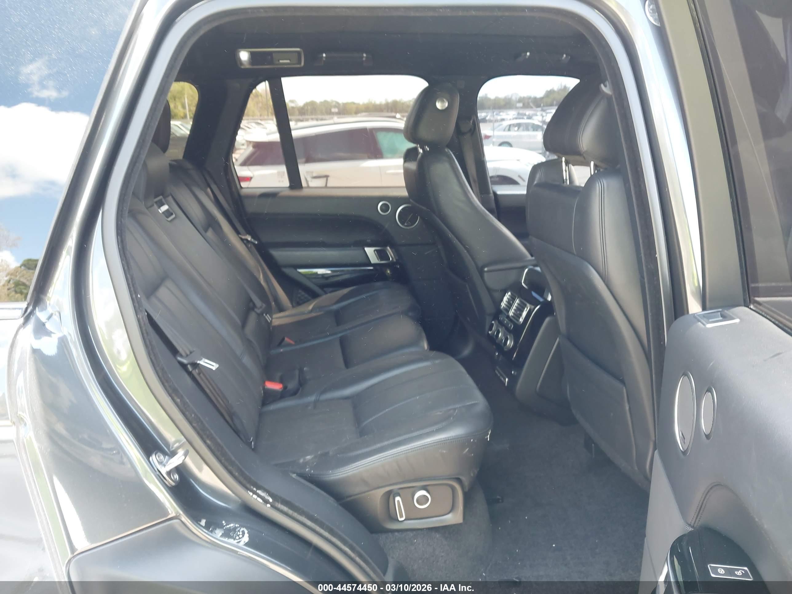 LAND ROVER image 8