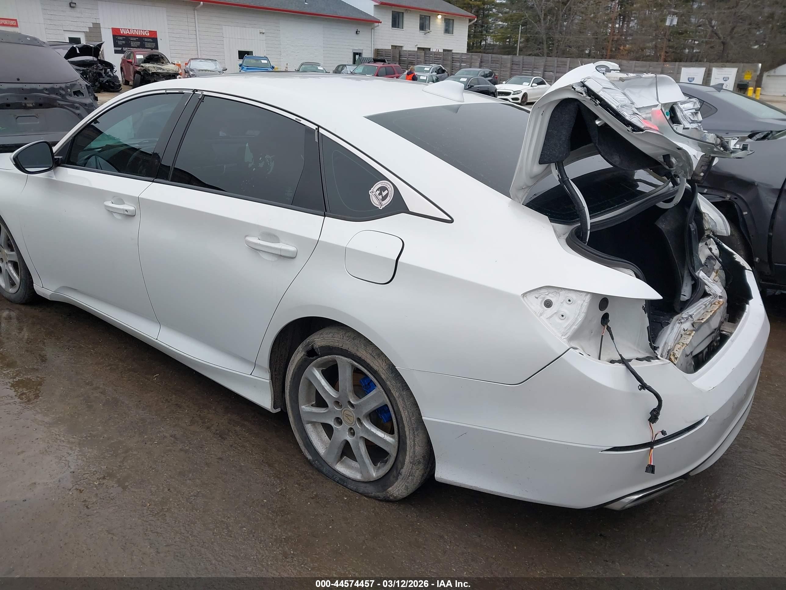 HONDA ACCORD image 3