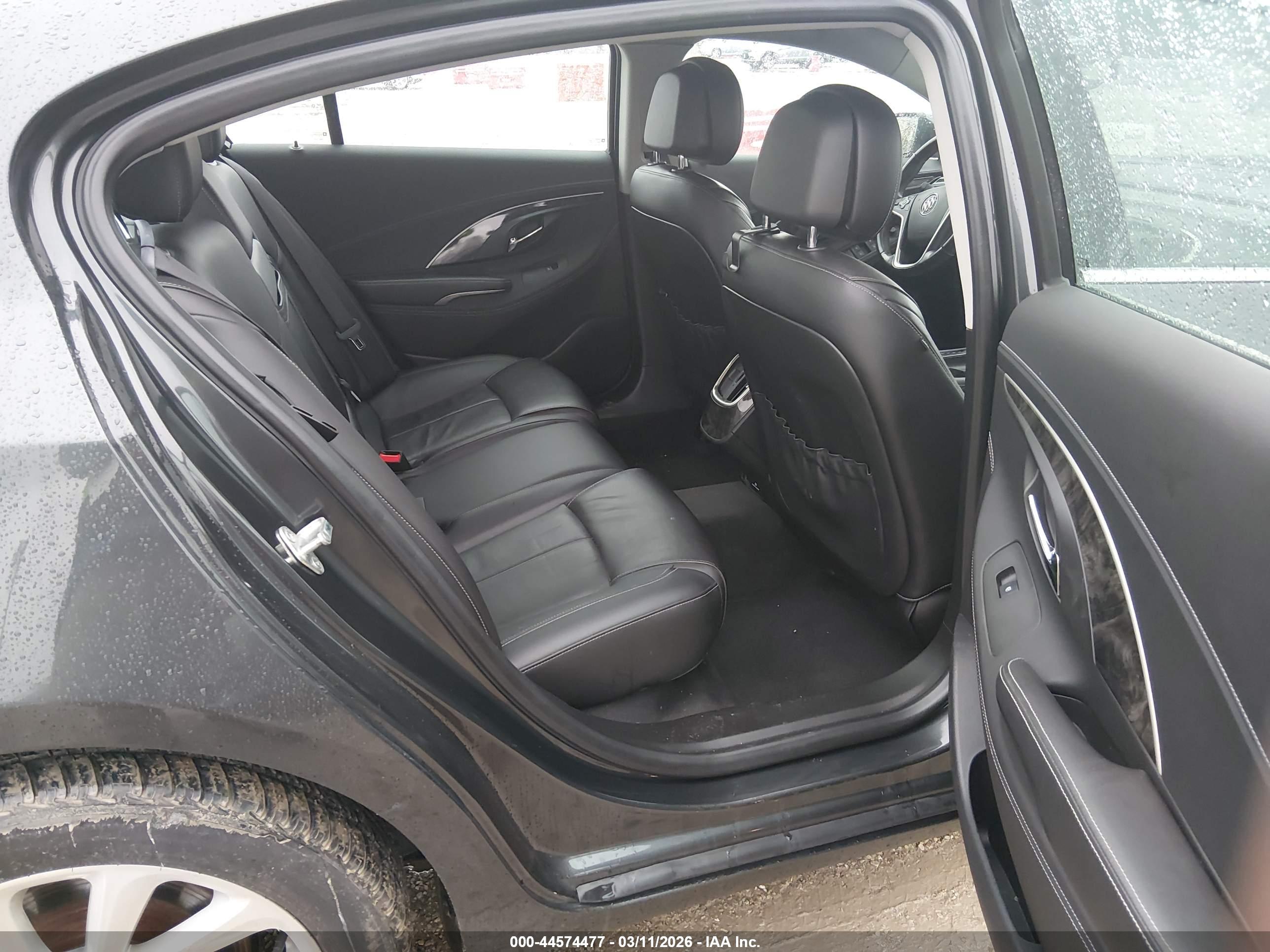 BUICK LACROSSE image 8