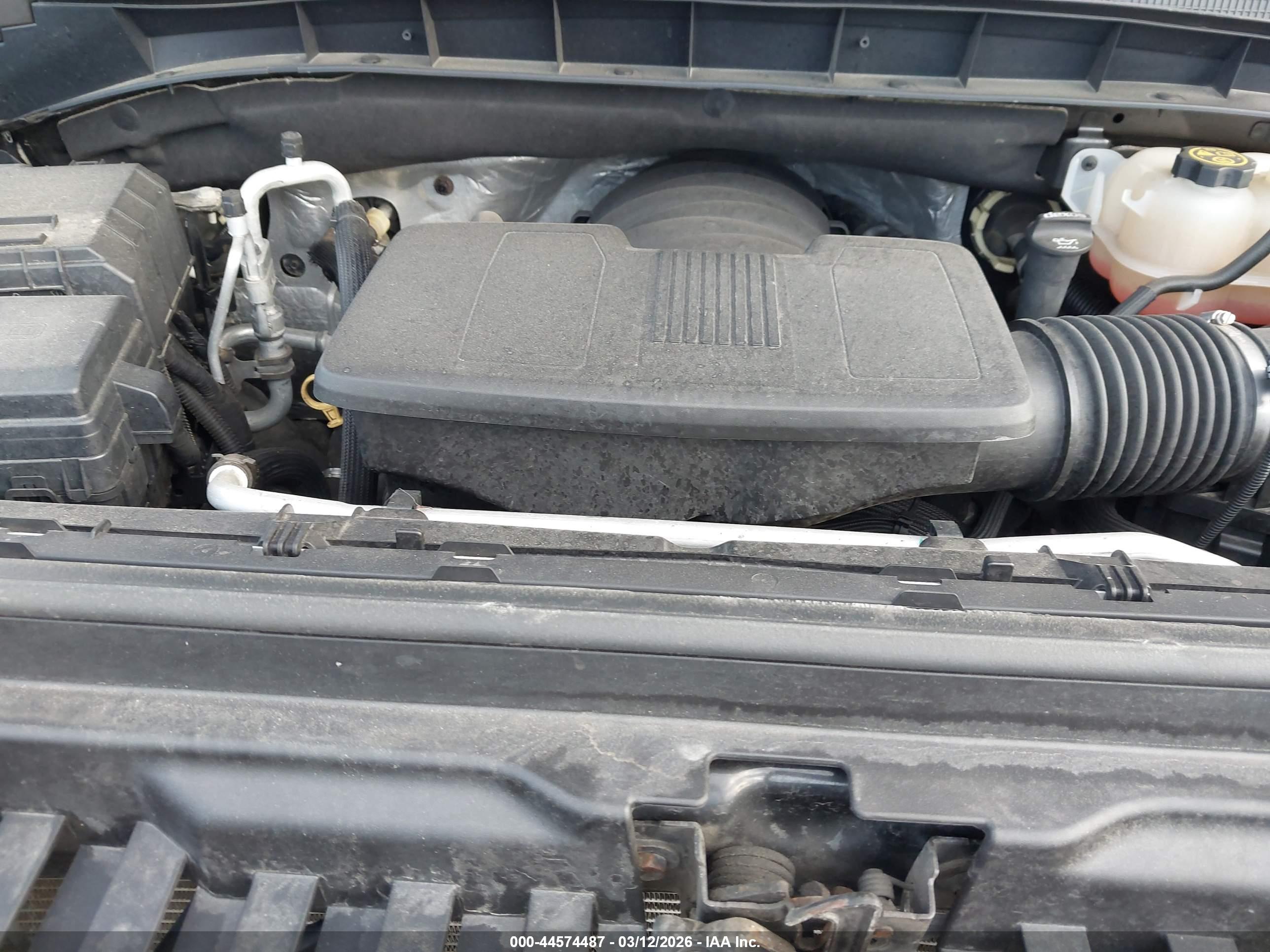 GMC SIERRA image 10