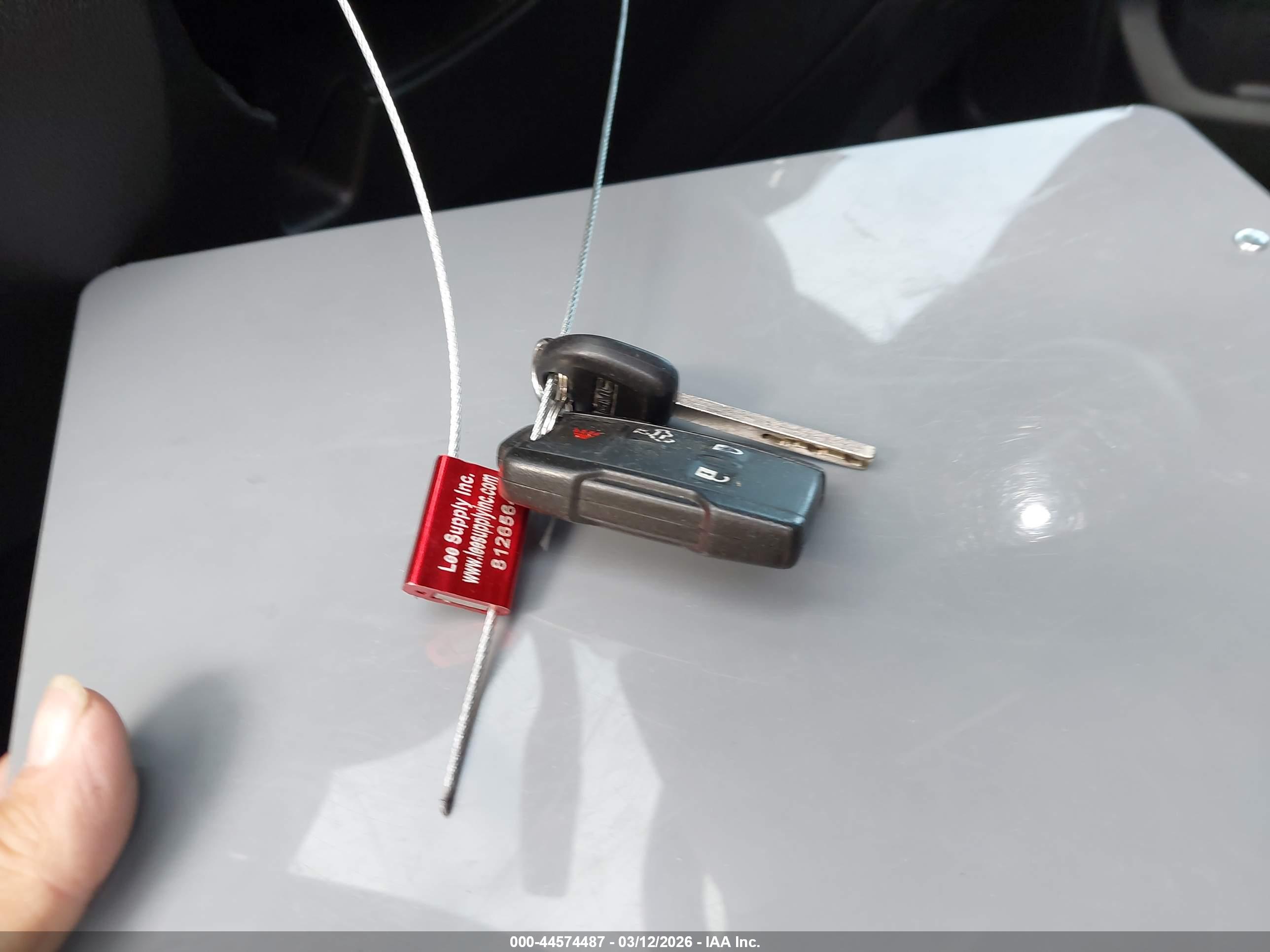 GMC SIERRA image 11