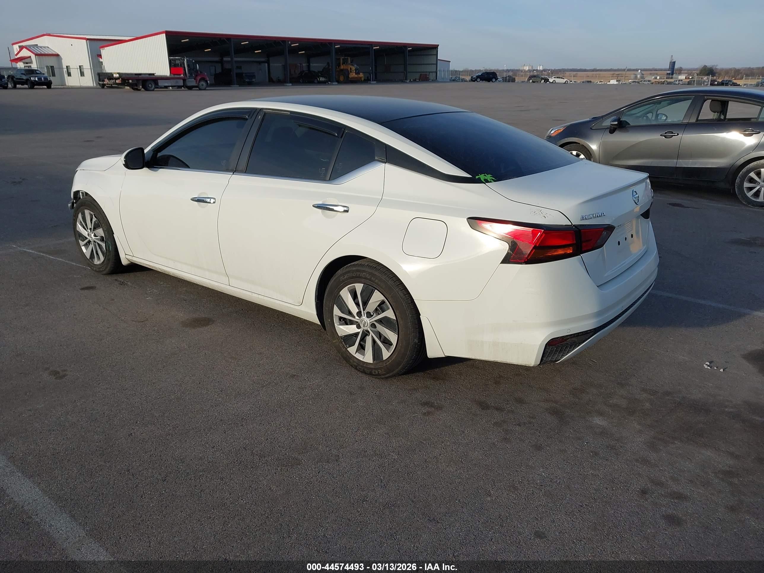 NISSAN ALTIMA image 3
