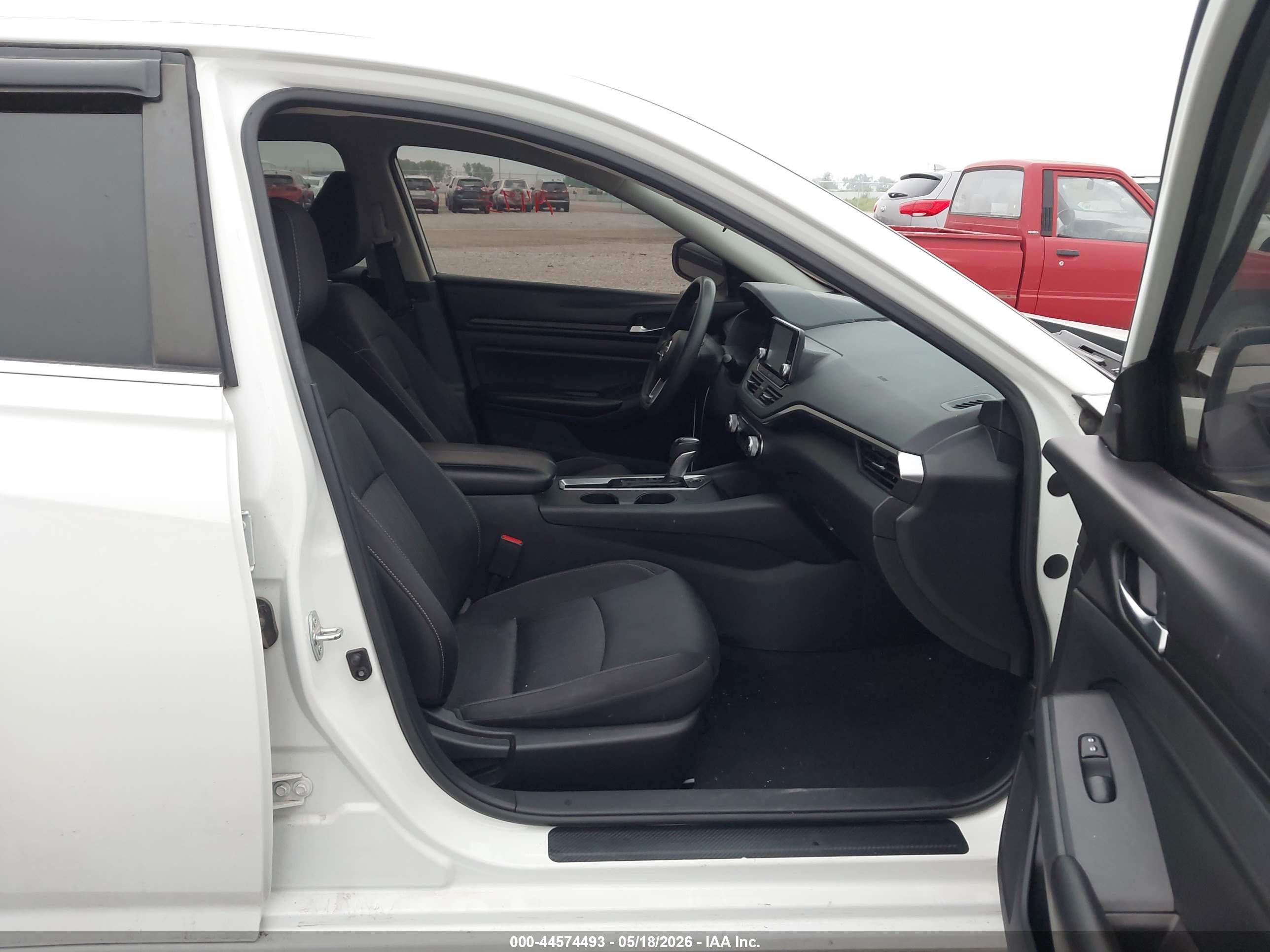 NISSAN ALTIMA image 5