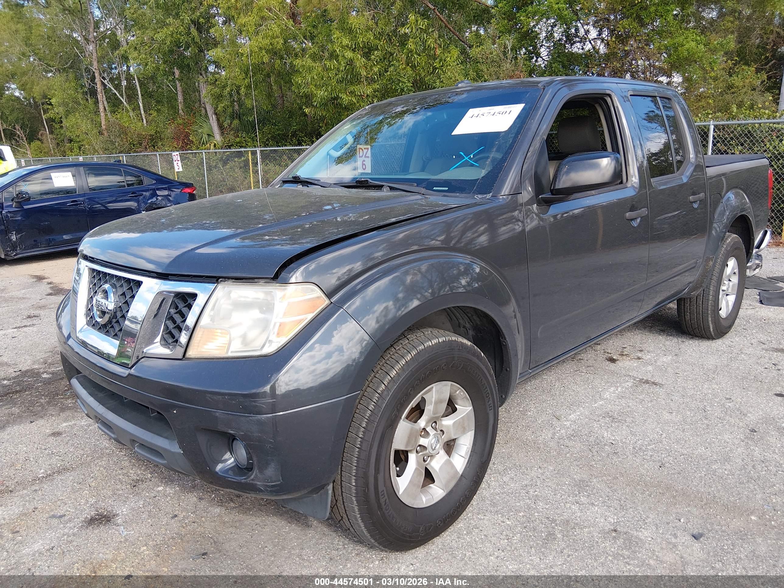 NISSAN FRONTIER image 2
