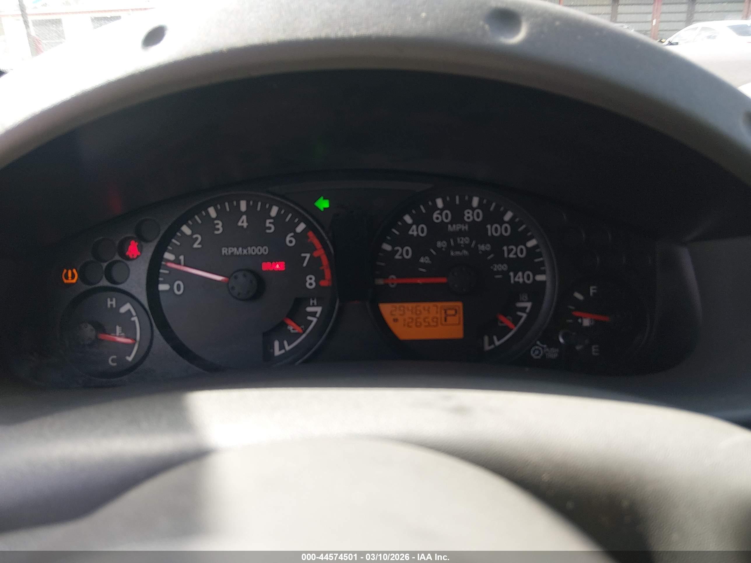NISSAN FRONTIER image 7