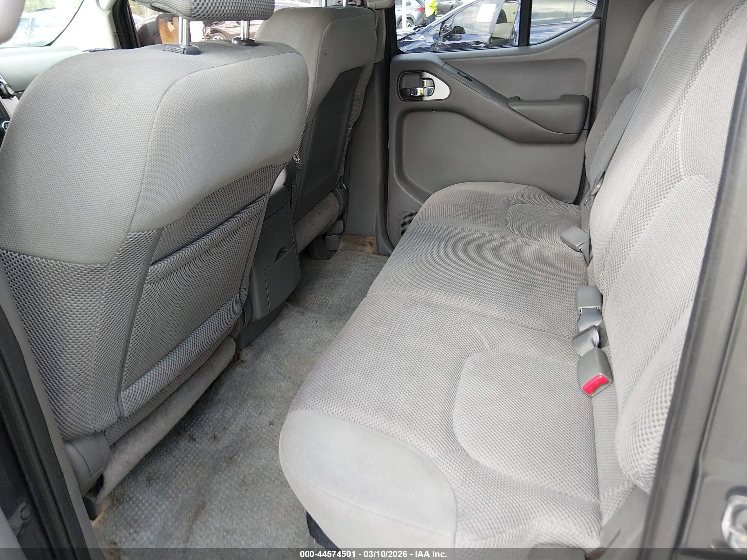 NISSAN FRONTIER image 8
