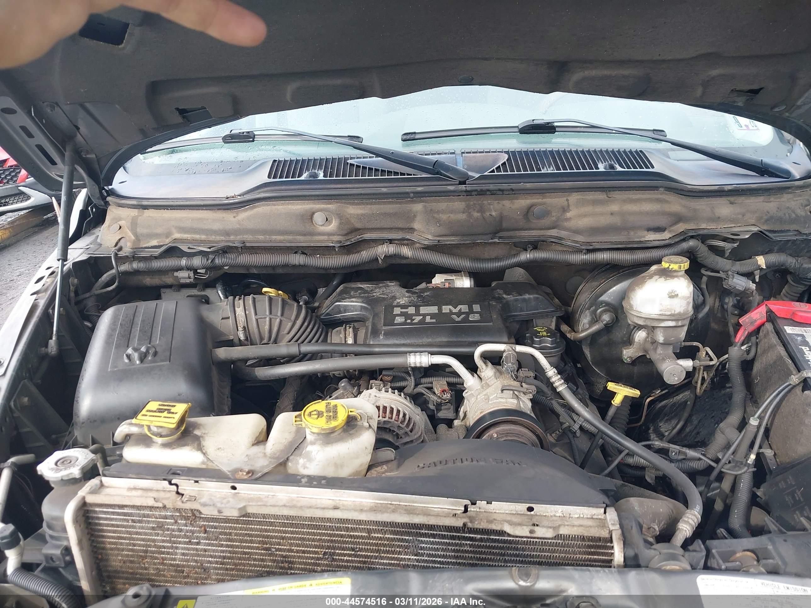 DODGE RAM image 10