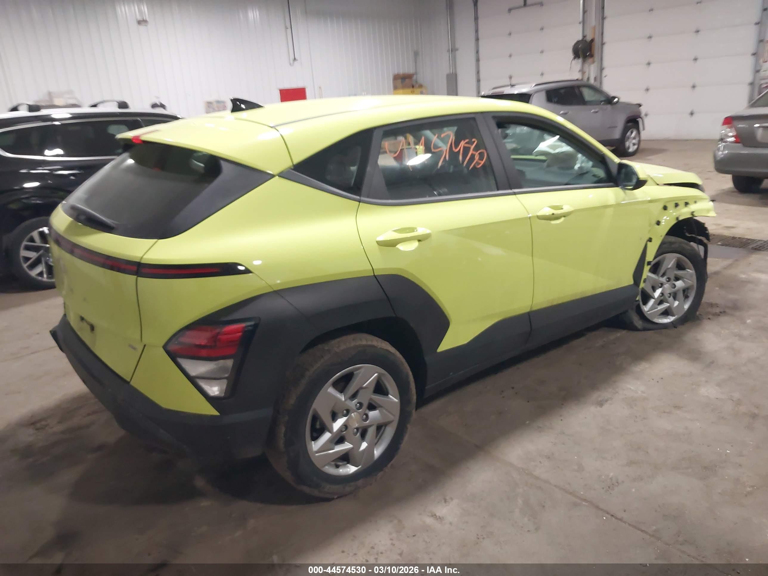 HYUNDAI KONA image 4