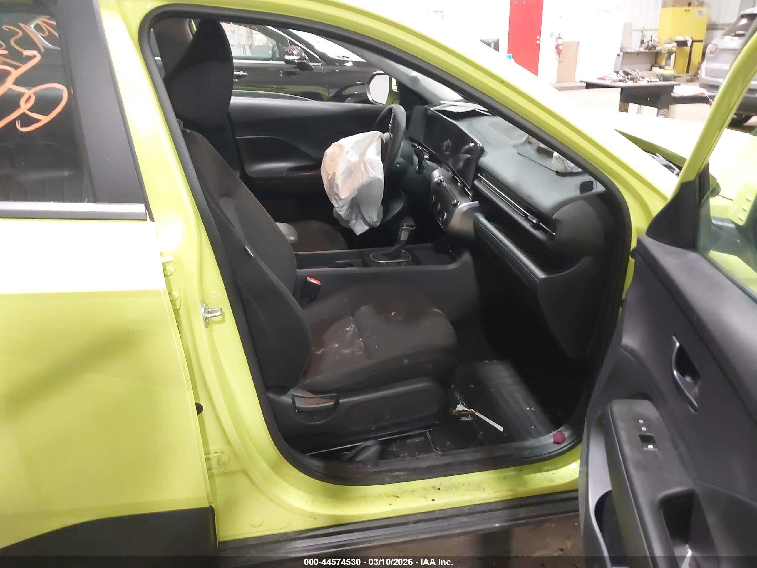 HYUNDAI KONA image 5