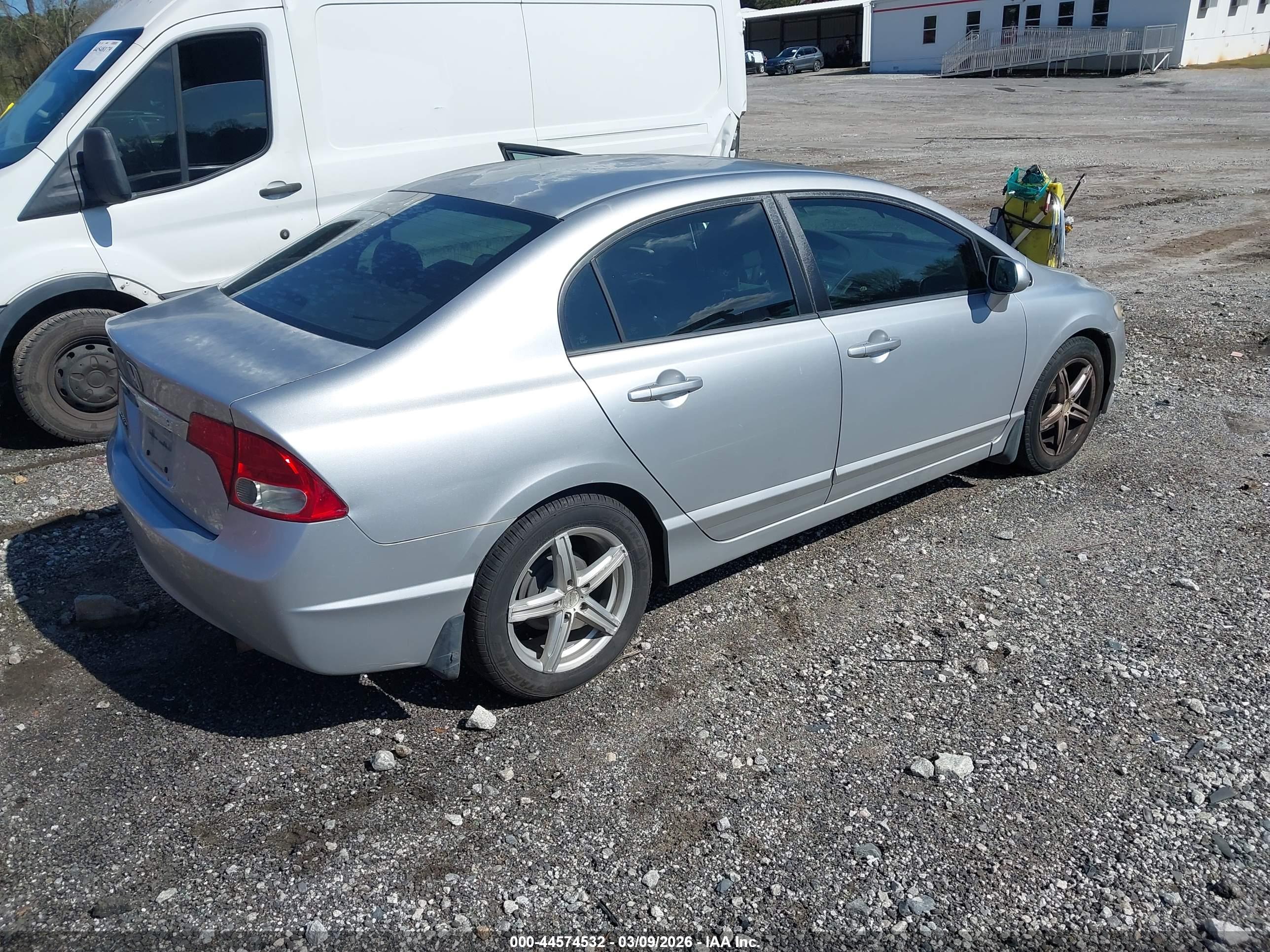 HONDA CIVIC image 4