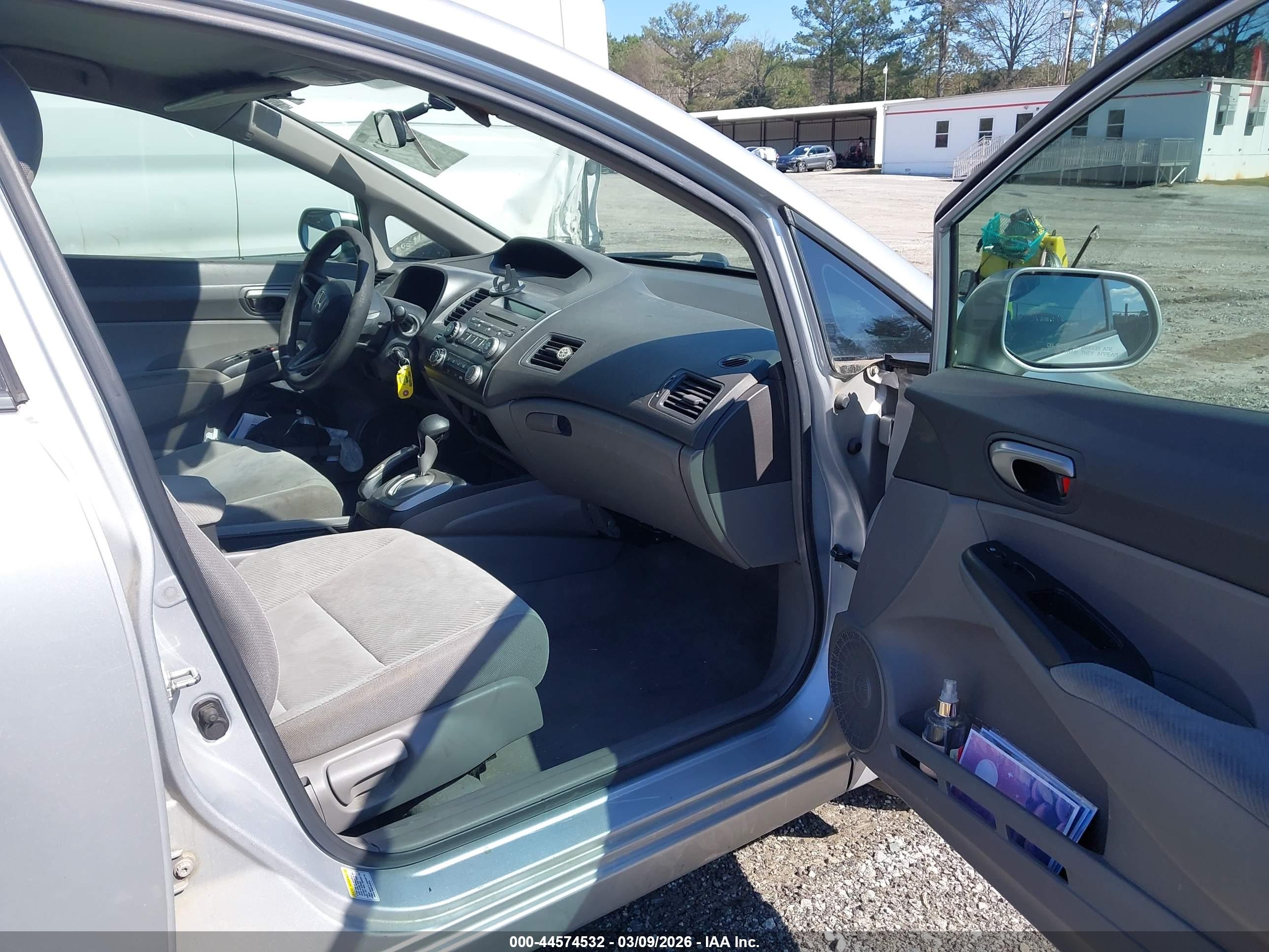HONDA CIVIC image 5