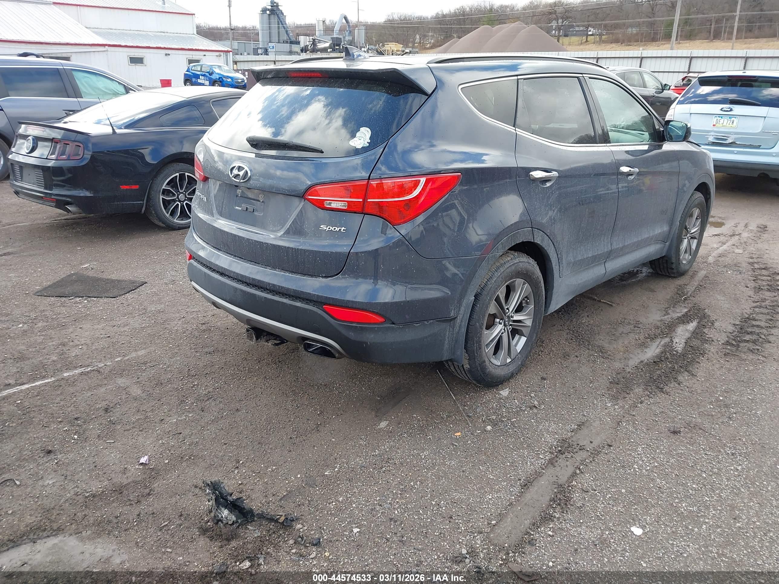 HYUNDAI SANTA image 4