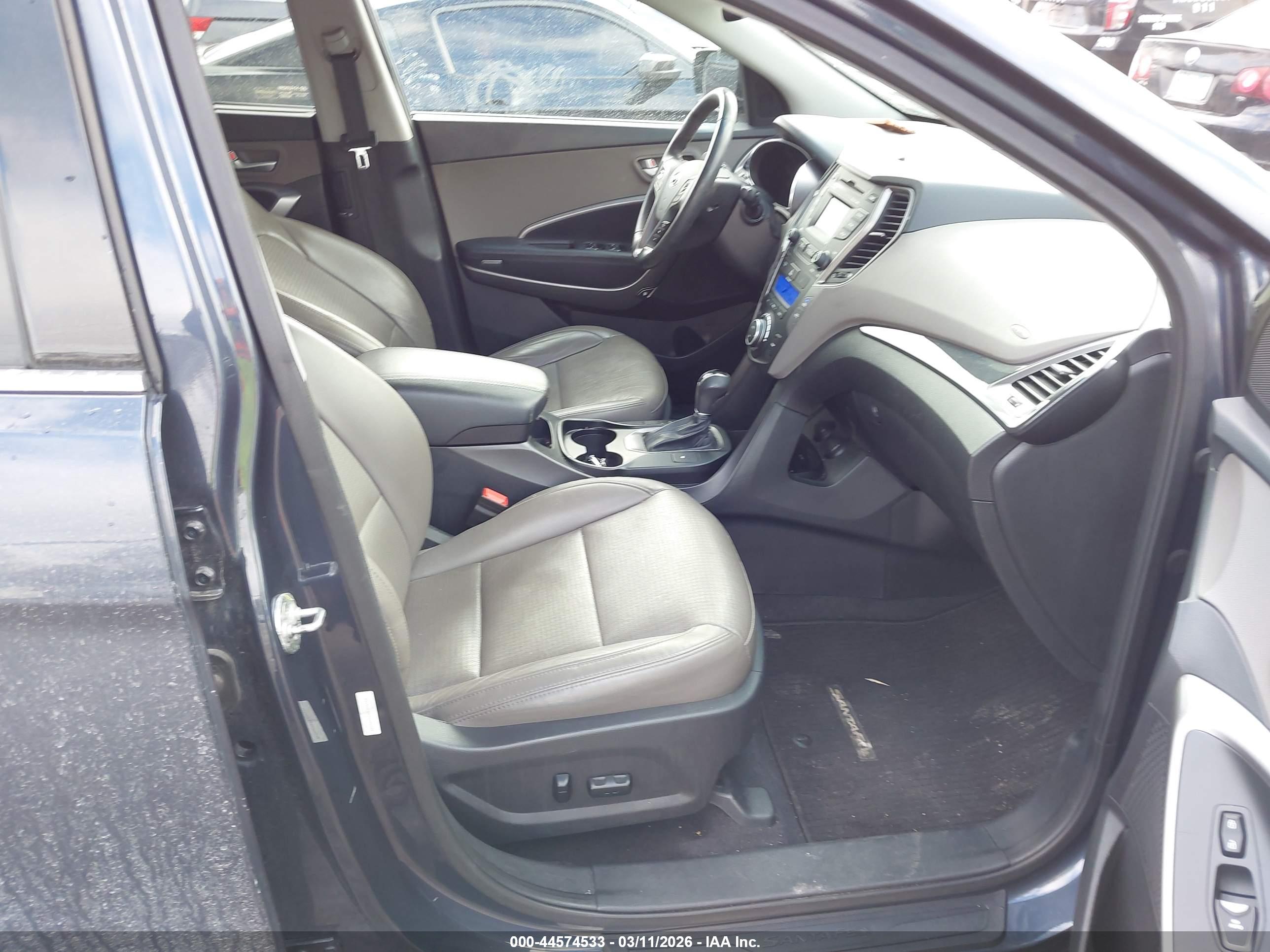 HYUNDAI SANTA image 5