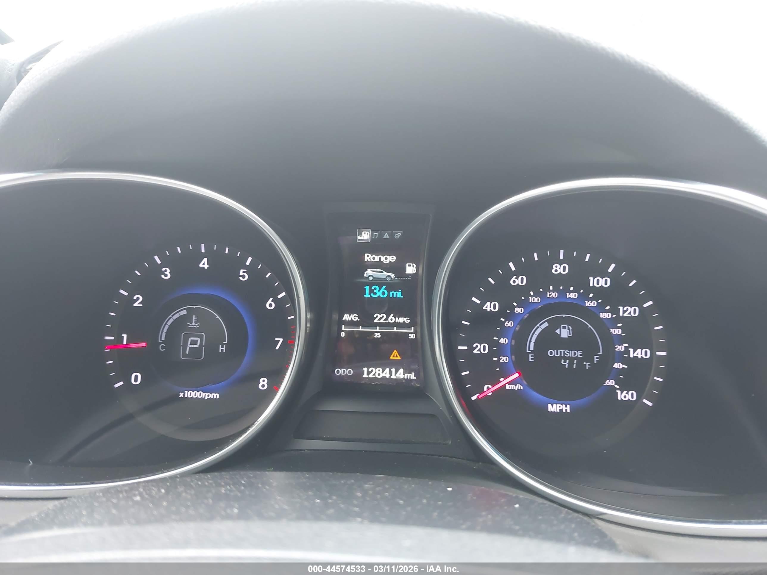 HYUNDAI SANTA image 7